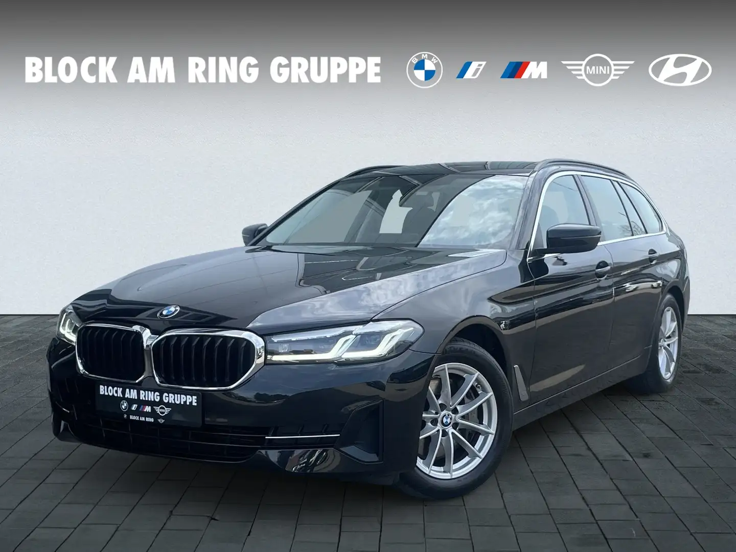 BMW 530 d xDrive Touring ALED 4Z-Klima HUD PA DA StHzg LH Zwart - 1