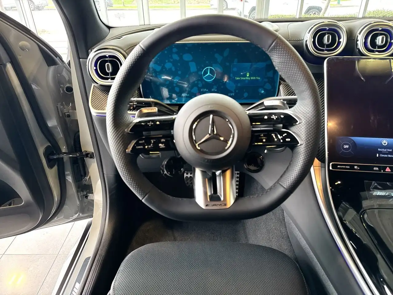 Mercedes-Benz GLC снимка Mercedes-Benz GLC