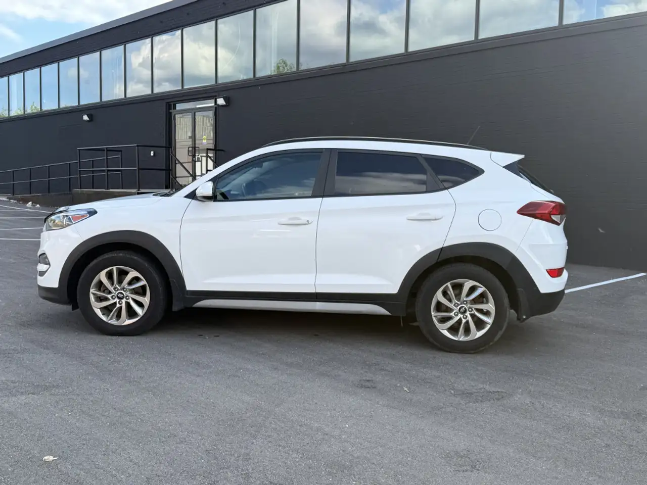 Hyundai TUCSON снимка Hyundai TUCSON