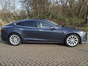 Model S 75D Base