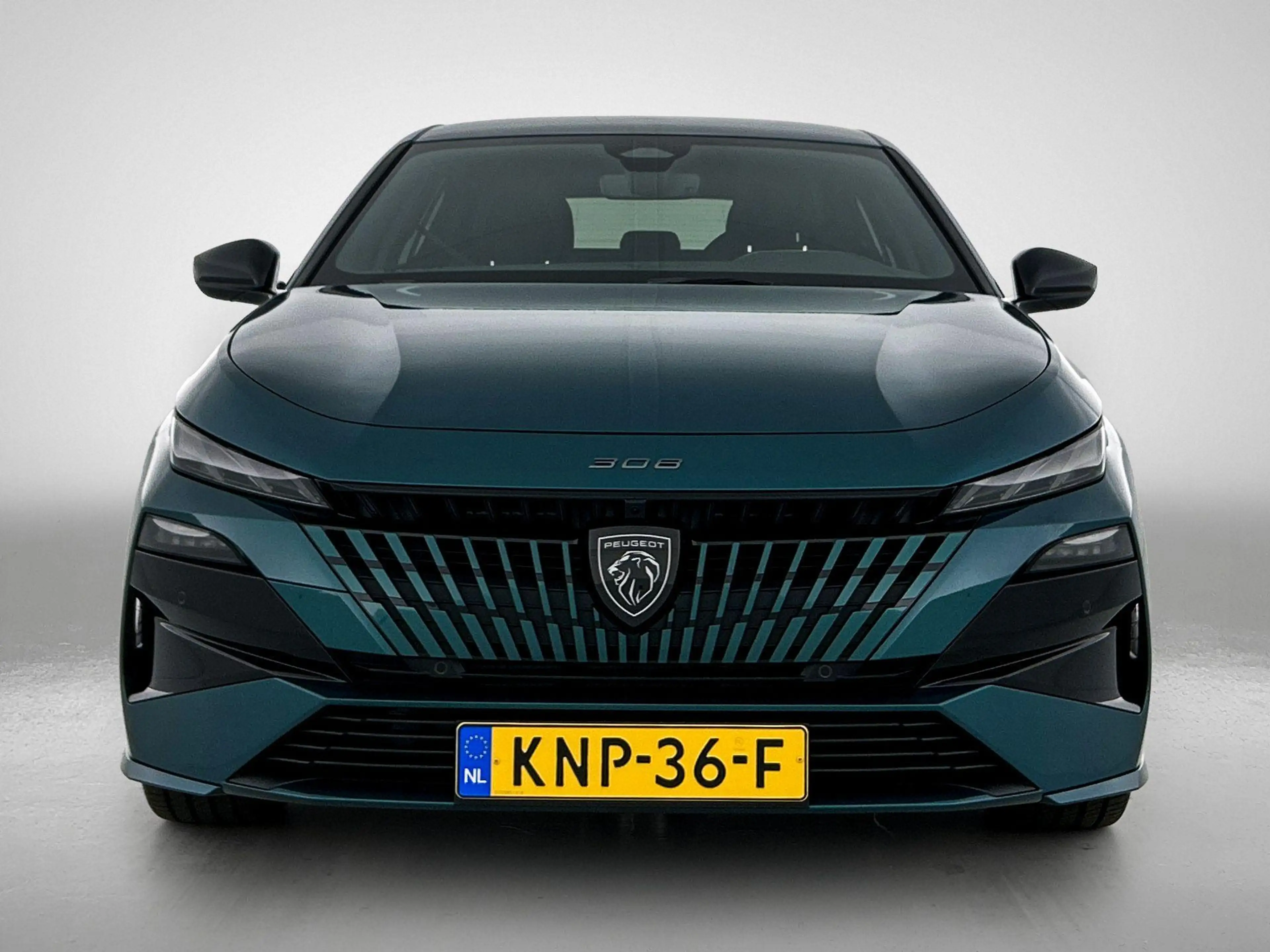 Peugeot 308 1.2 Hybrid 145 e-DCS6 GT | Alcantara® Executive In — photo 4