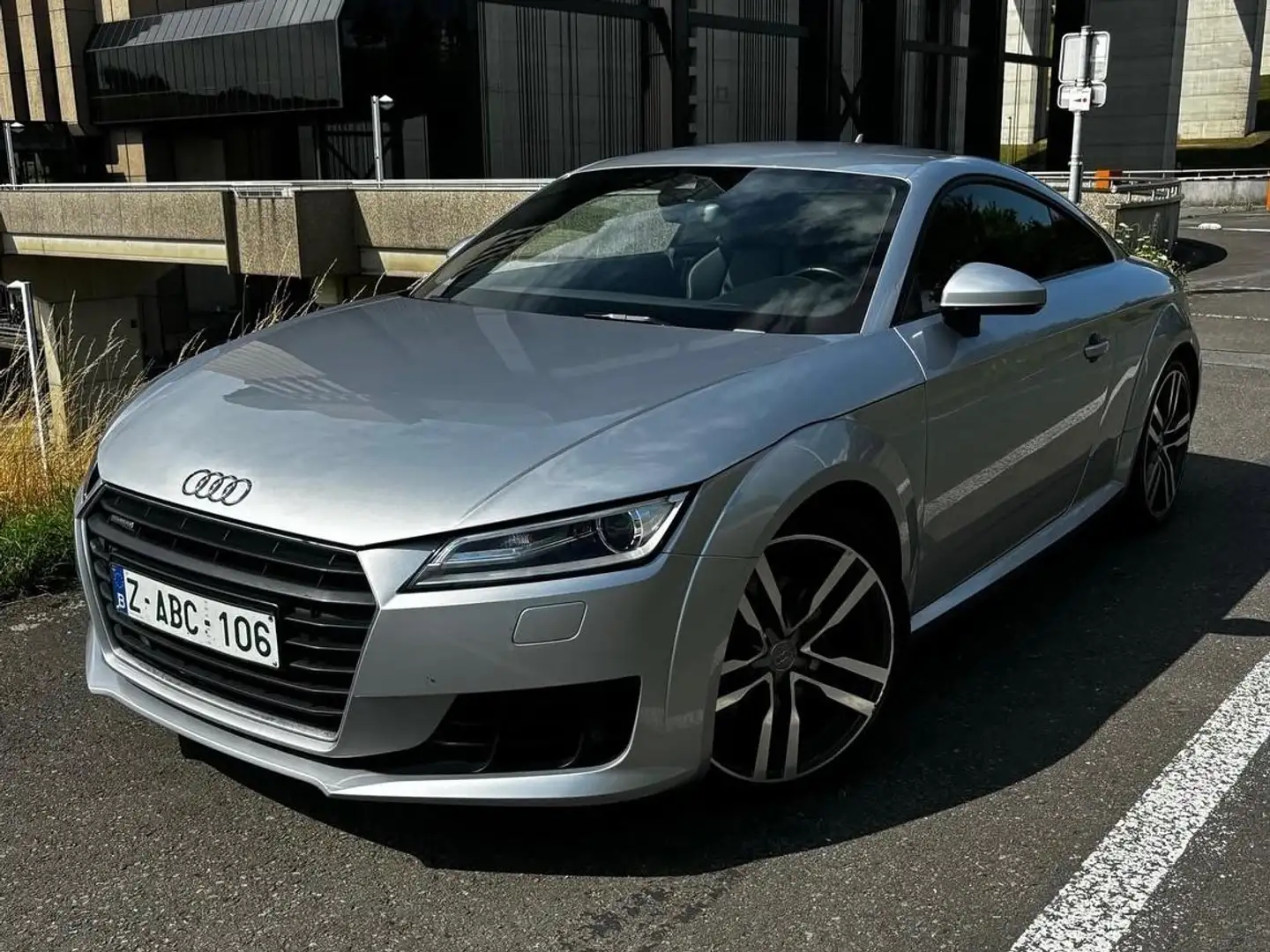 Audi TT TT Coupé 2.0 TFSI Quattro S tronic Grijs - 2