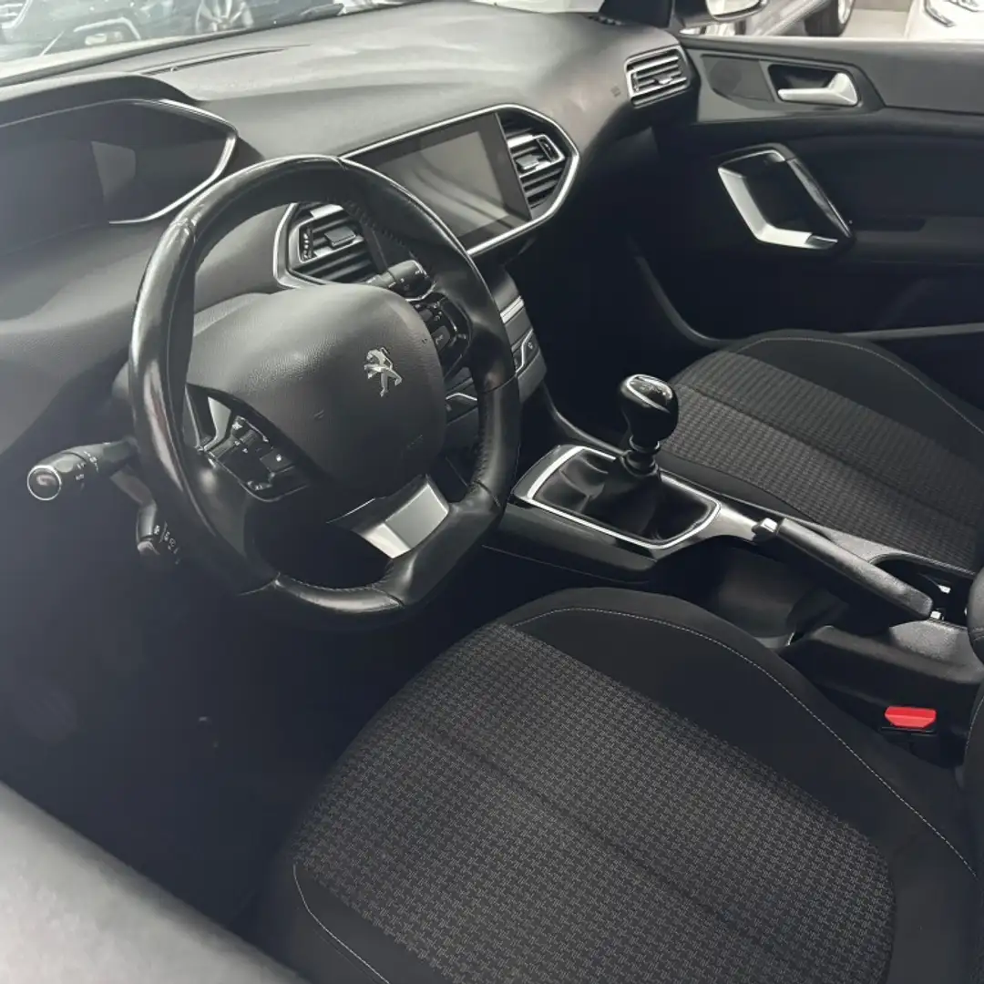 Peugeot 308 SW 1.5 BlueHDi S&S Active Pack 130 Blanc - 2