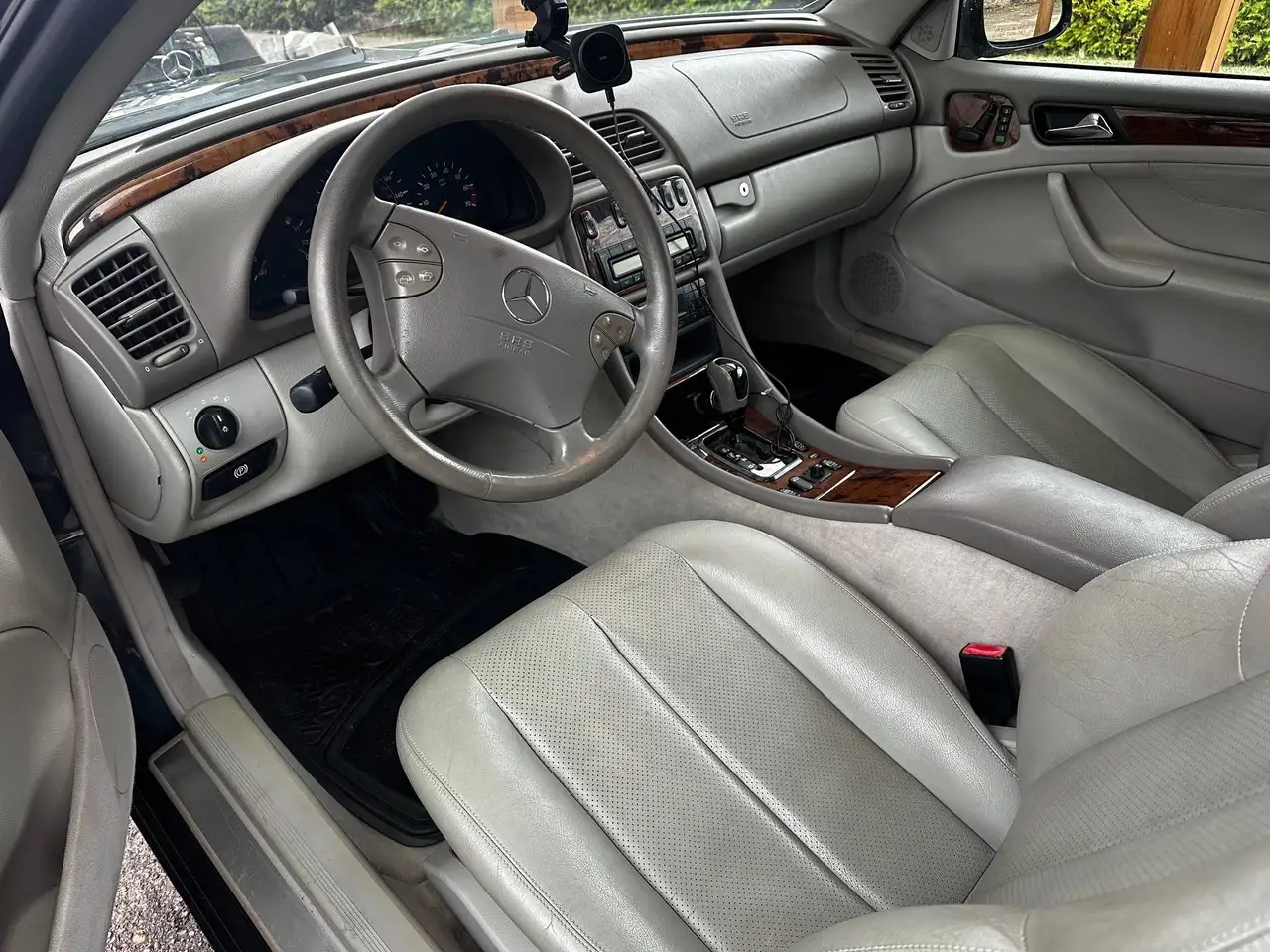 Mercedes-Benz CLK снимка Mercedes-Benz CLK