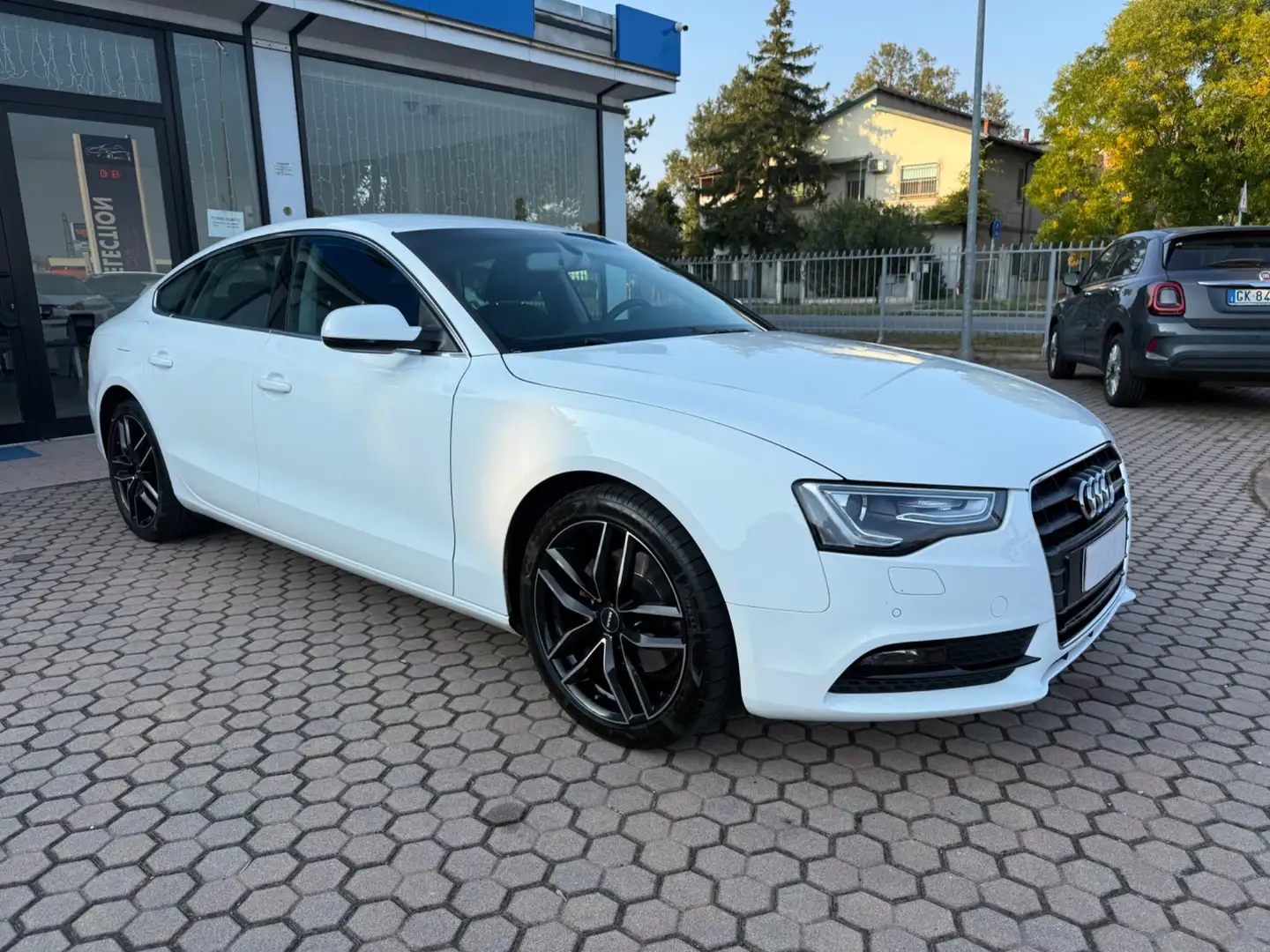 Audi A5 A5 SPB 2.0 TDI 177 CV multitronic Ambiente Blanc - 2