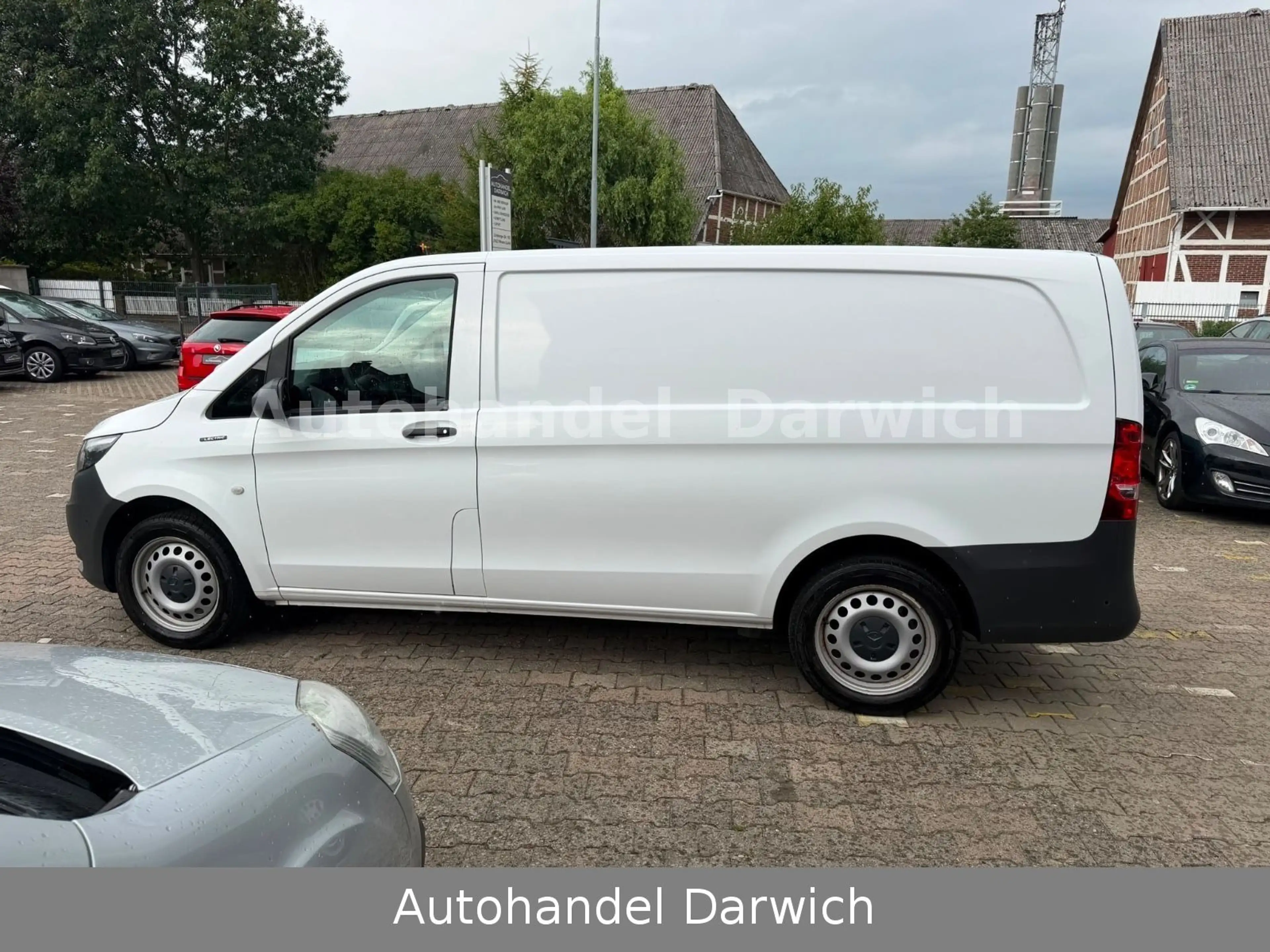 Mercedes-Benz Vito 111/112 eVito lang Junge Sterne 2028 MhwSt* — photo 4
