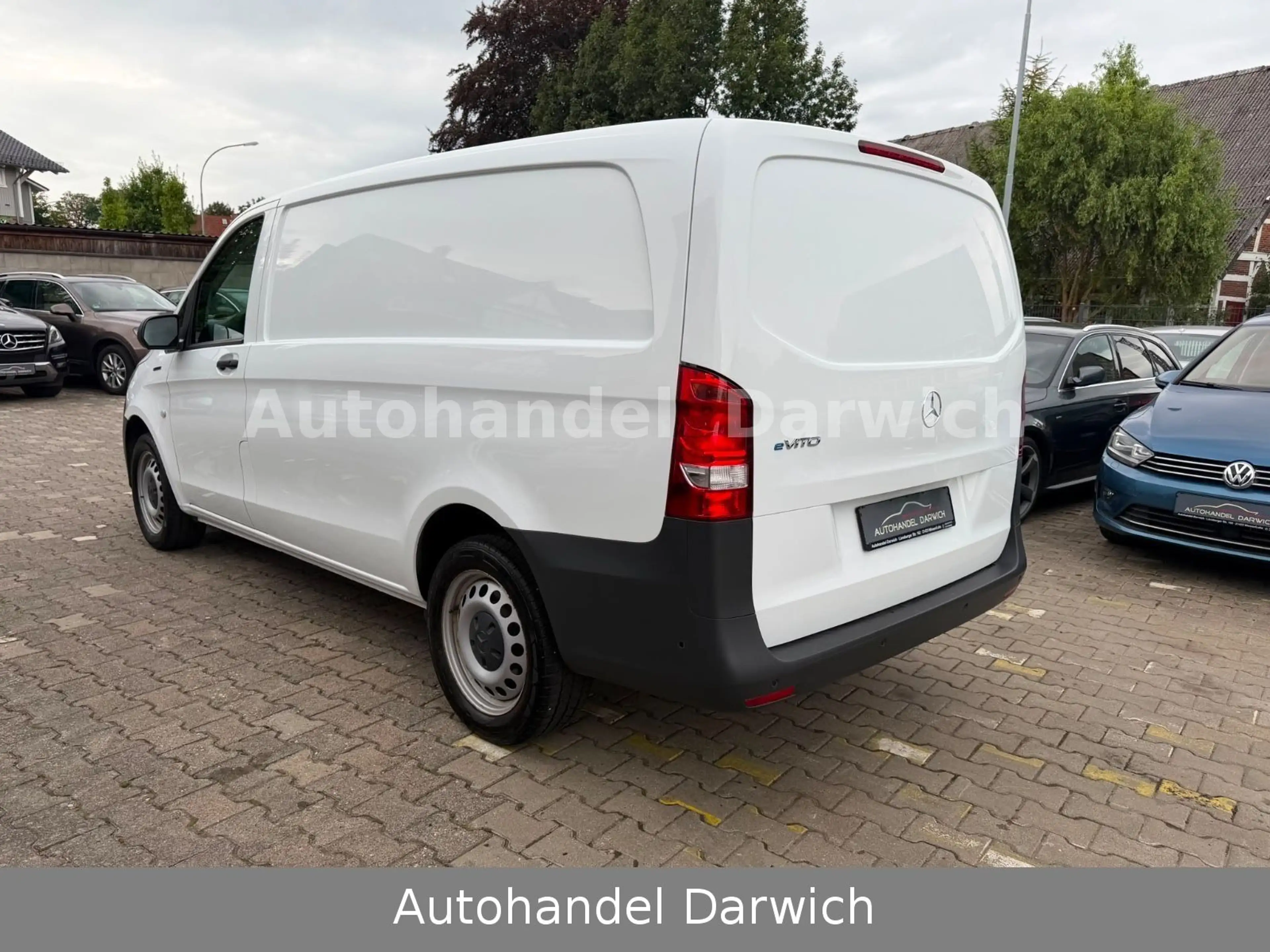 Mercedes-Benz Vito 111/112 eVito lang Junge Sterne 2028 MhwSt* — photo 2