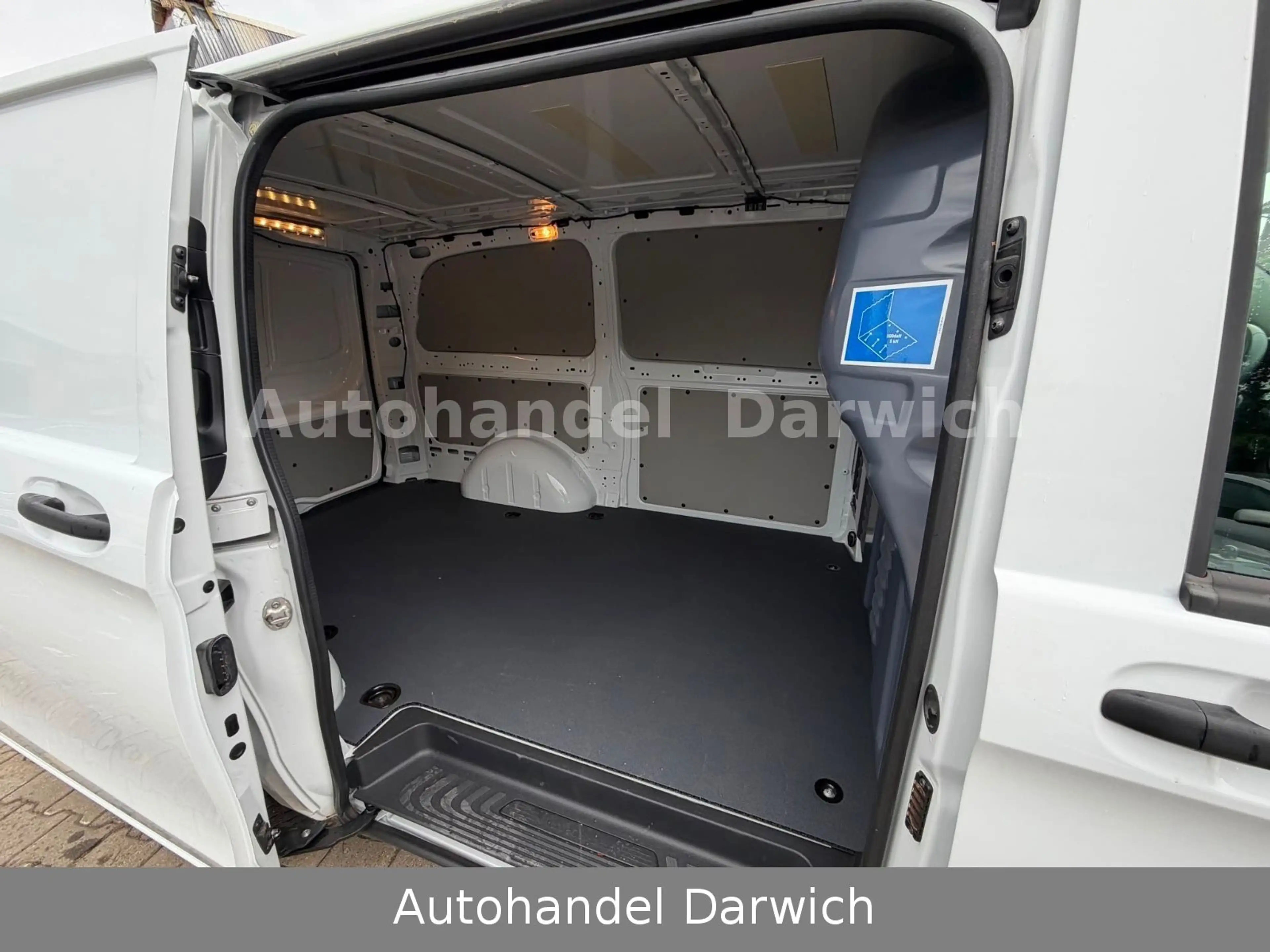Mercedes-Benz Vito 111/112 eVito lang Junge Sterne 2028 MhwSt* — photo 12