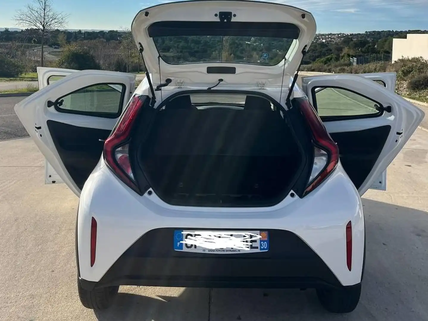 Toyota Aygo X Toyota Aygo X 3 cylindres 1.0 VVTi Blanc - 2