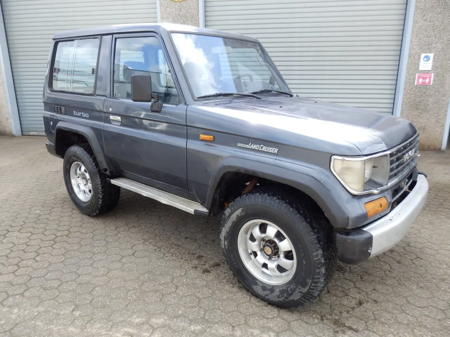 Toyota Land Cruiser Turbo LJ 70 VX, Servo, Glasdach, H-Zulas.-fähig Modrá - 1