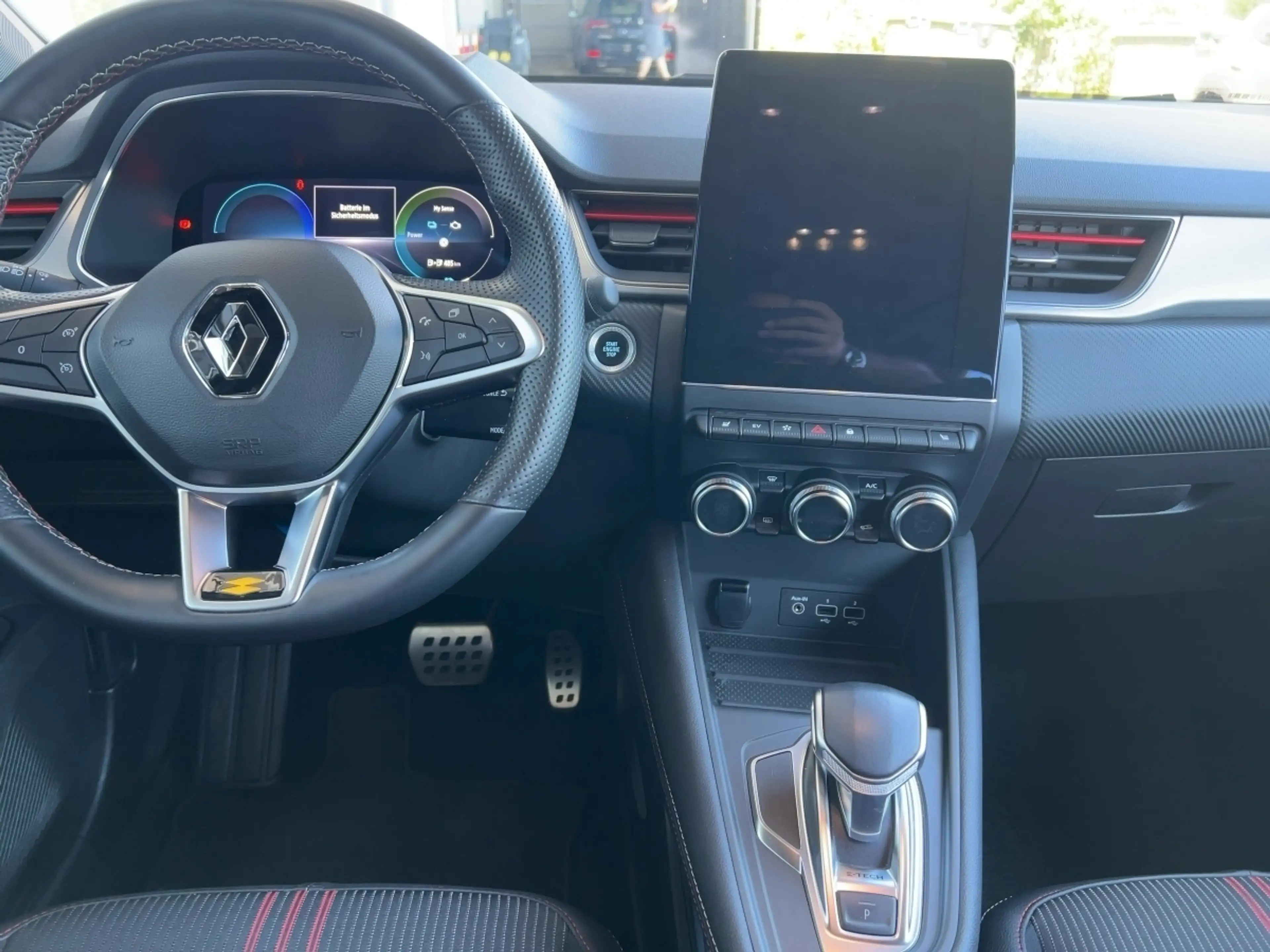 Renault Captur R.S. LINE E-TECH Plug-in 160 Apple CarPlay — photo 12
