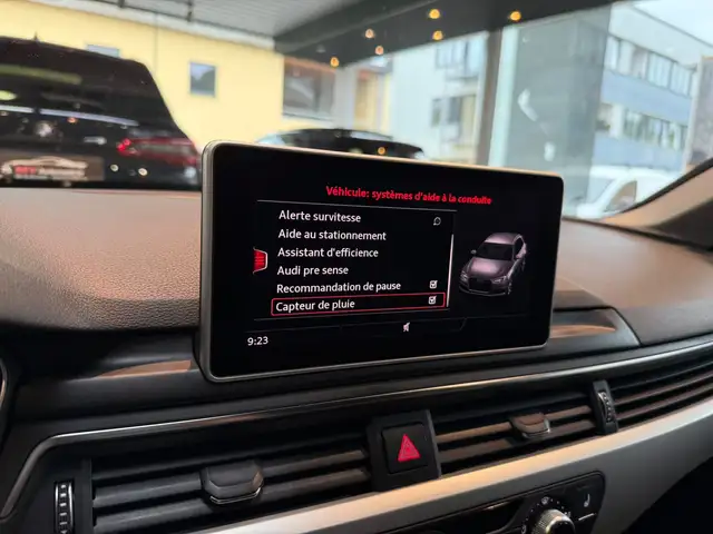 Audi A4 Avant view 15
