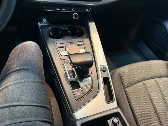 Audi A4 view 17