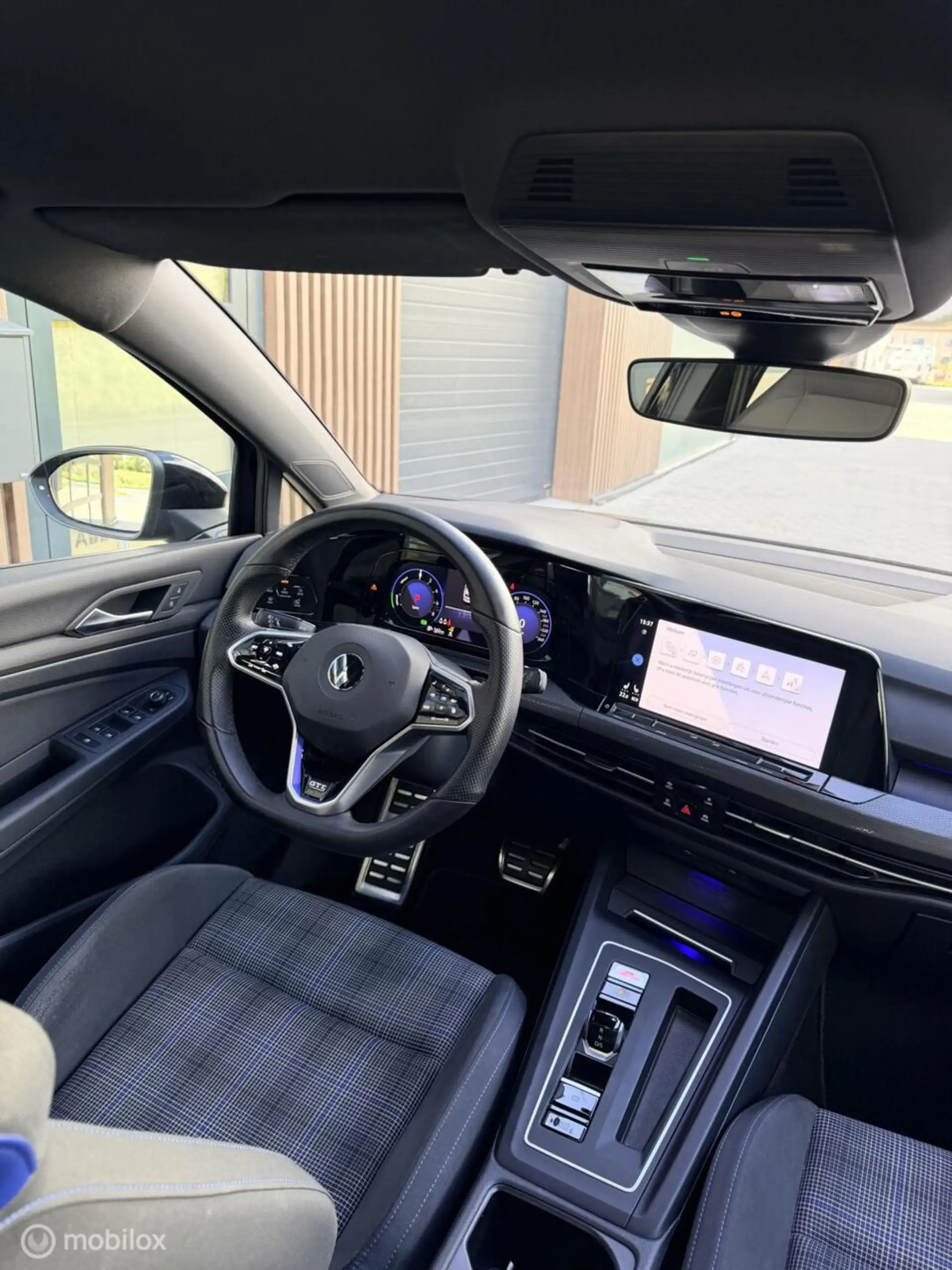 Volkswagen Golf GTE 1.4 eHybrid DEALER/GARANTIE/SPORT — photo 2