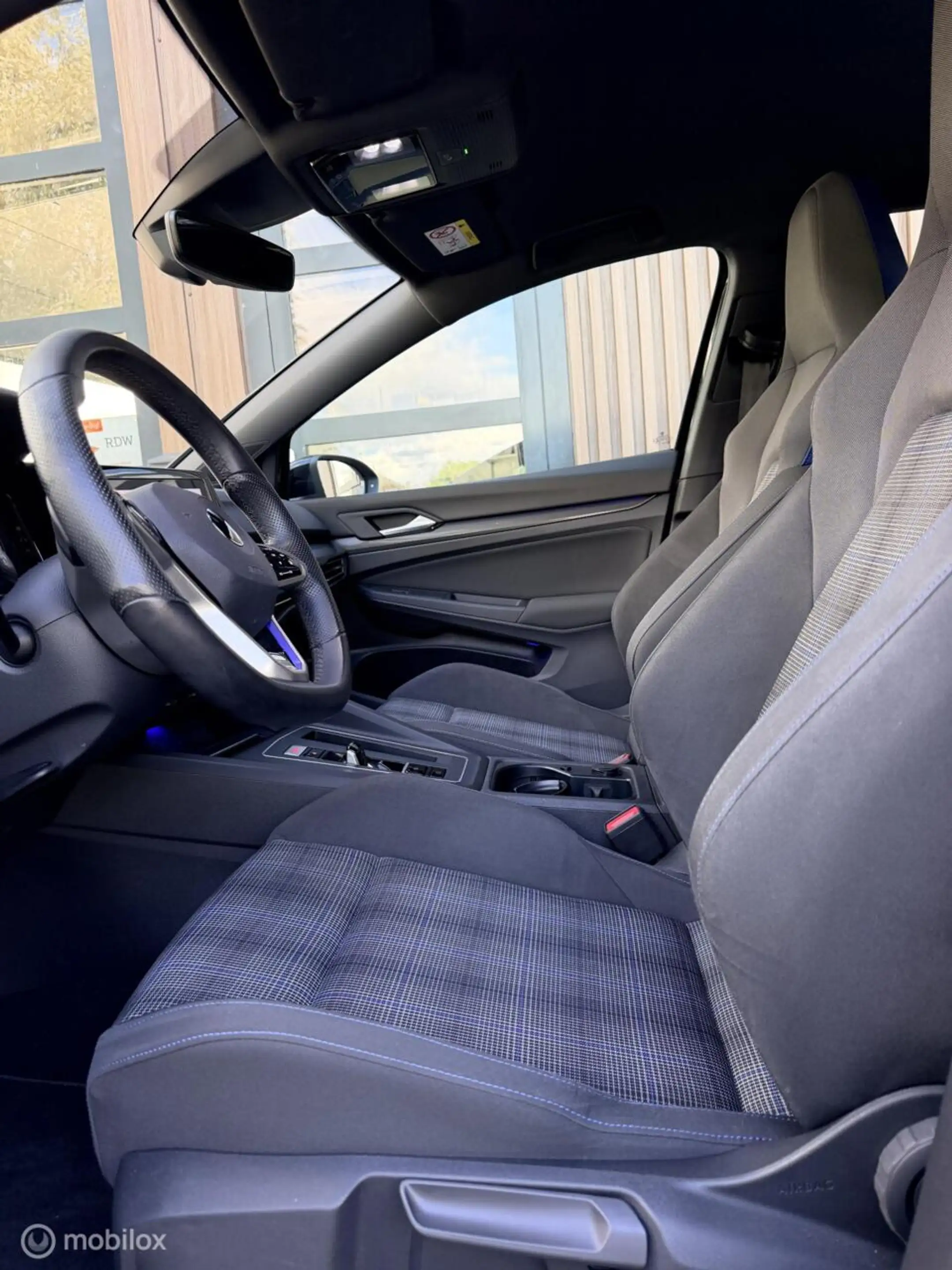 Volkswagen Golf GTE 1.4 eHybrid DEALER/GARANTIE/SPORT — photo 13