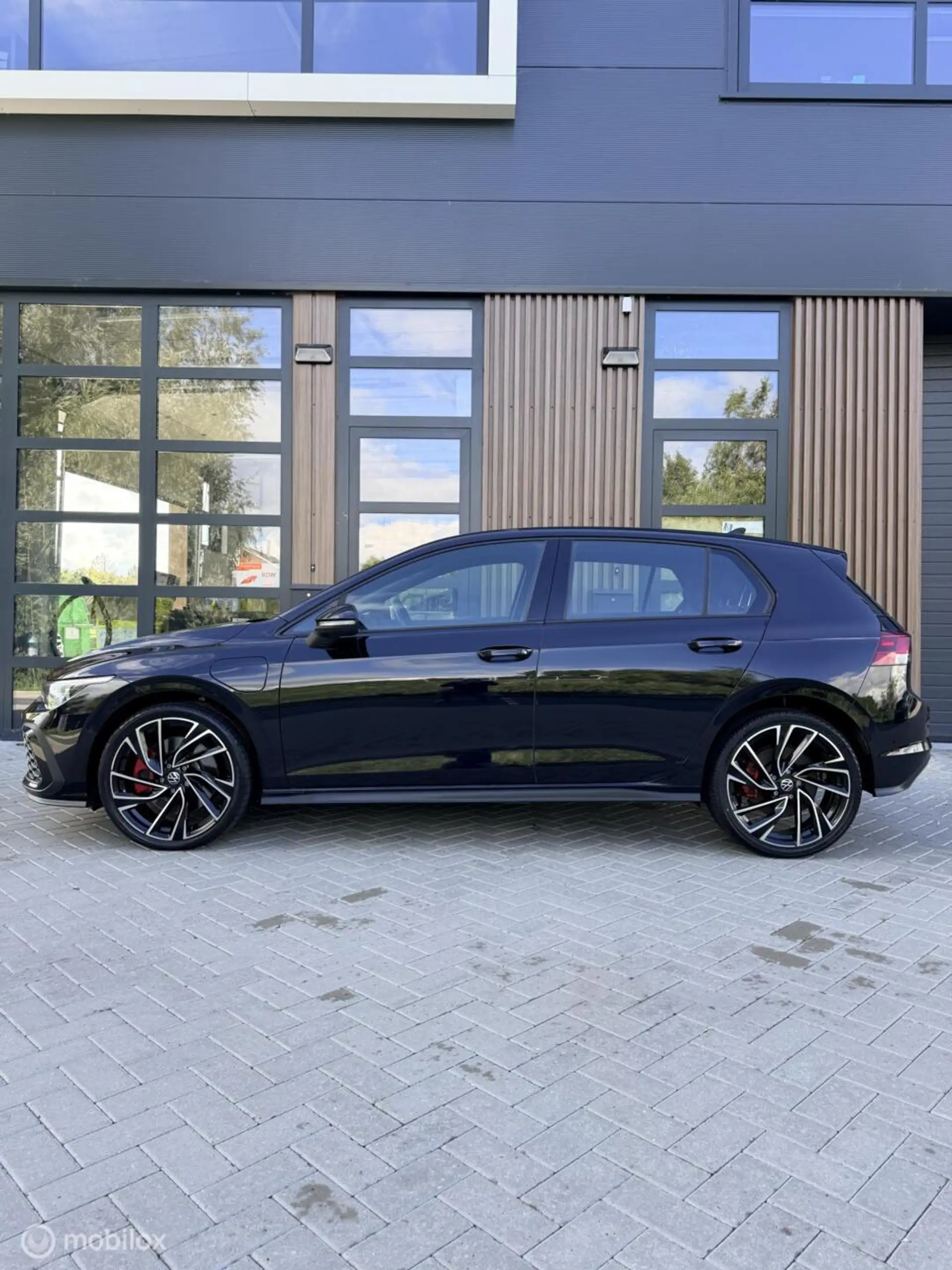 Volkswagen Golf GTE 1.4 eHybrid DEALER/GARANTIE/SPORT — photo 4