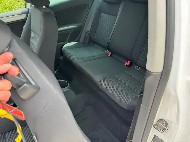 Volkswagen Golf view 13