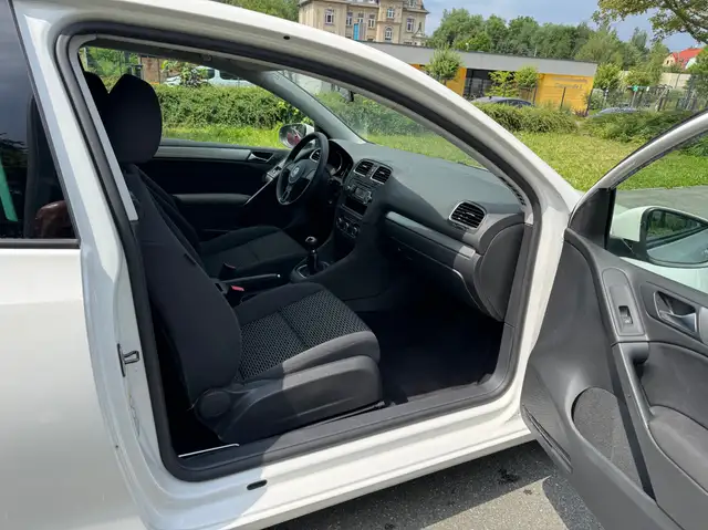 Volkswagen Golf view 9