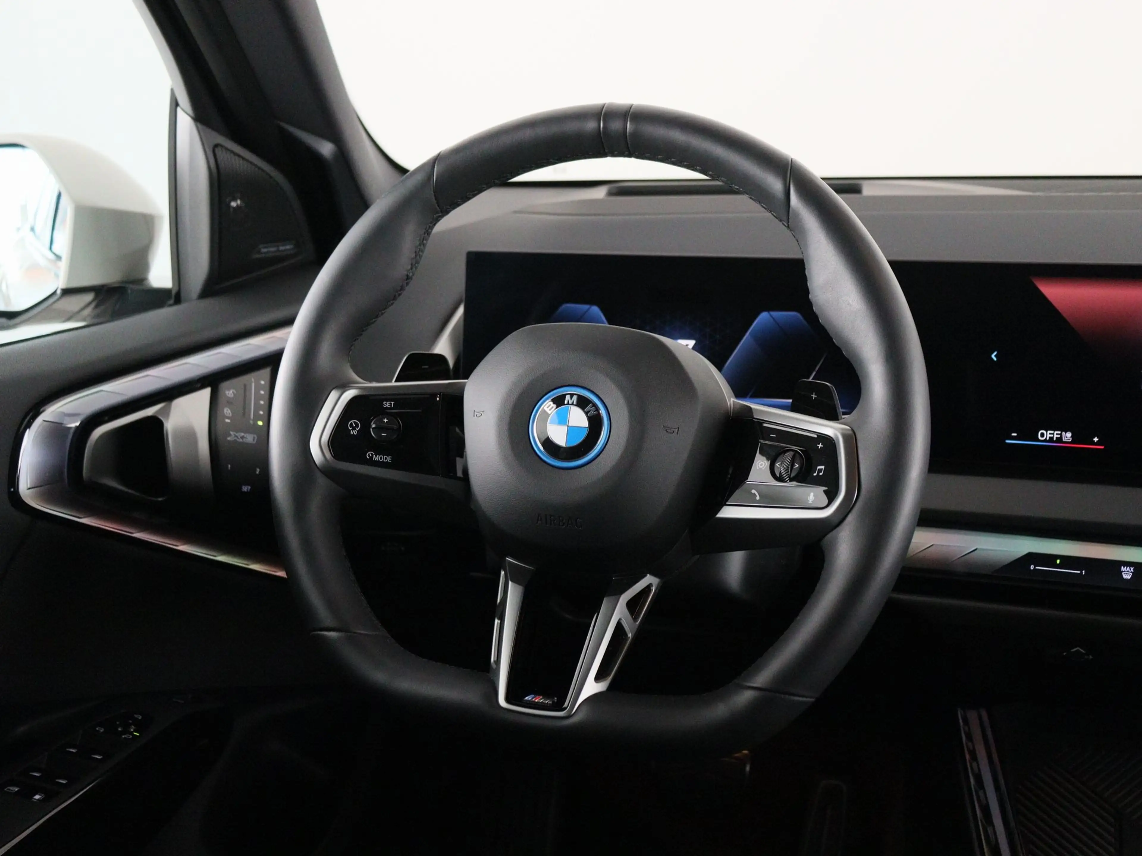 BMW X3 30e xDrive — photo 2