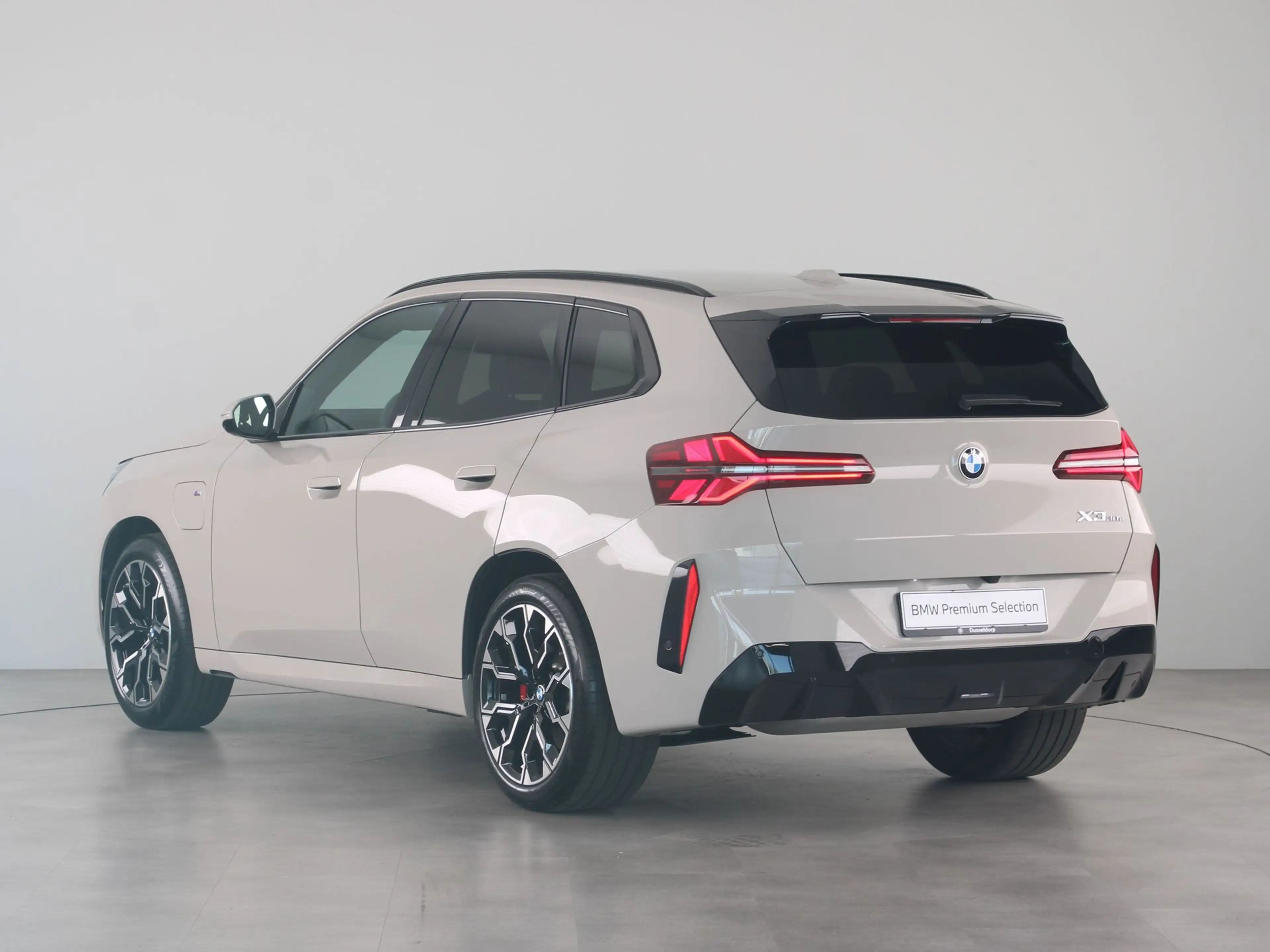 BMW X3 30e xDrive — photo 13