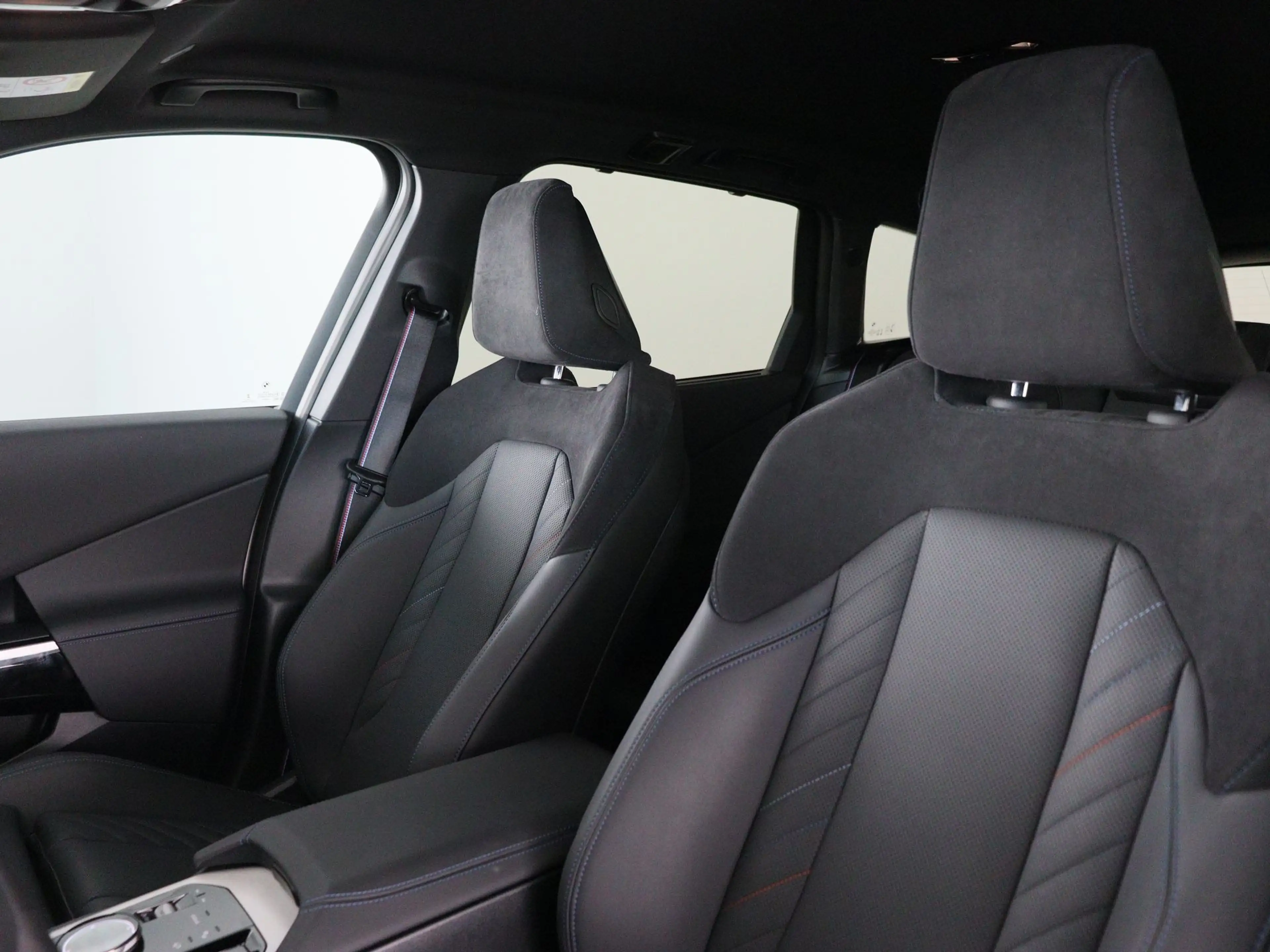 BMW X3 30e xDrive — photo 7