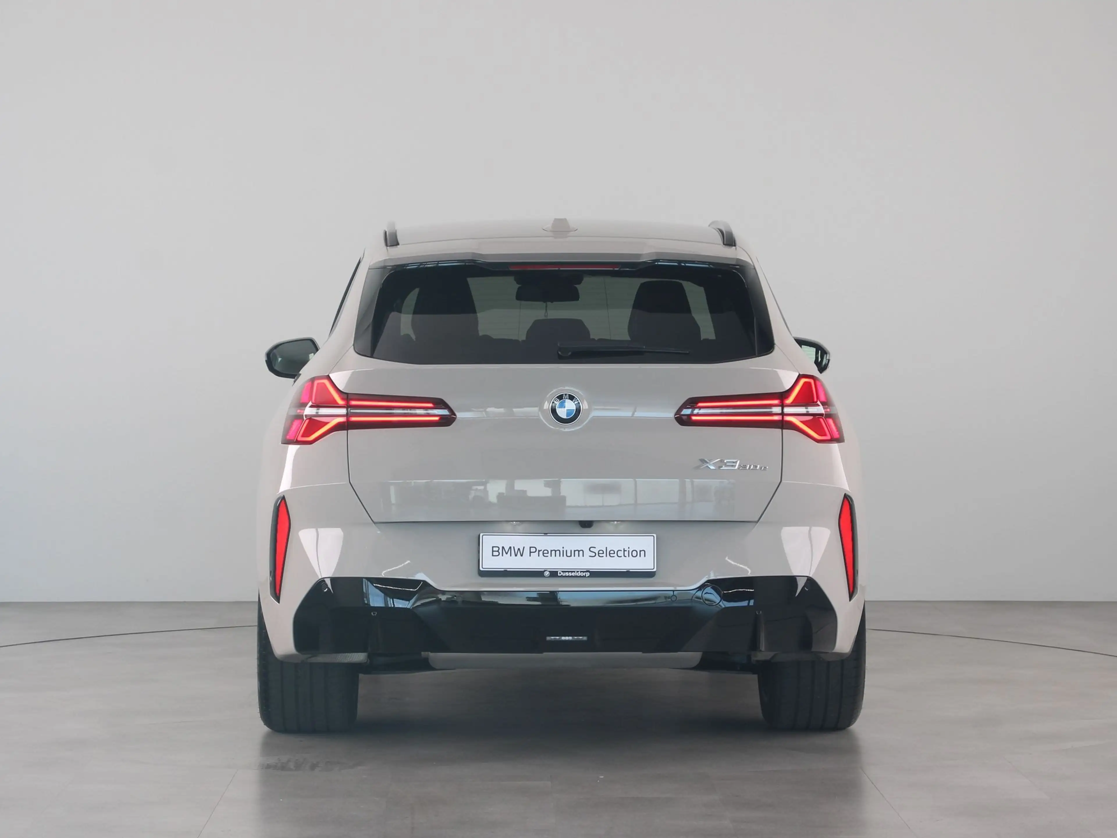 BMW X3 30e xDrive — photo 12