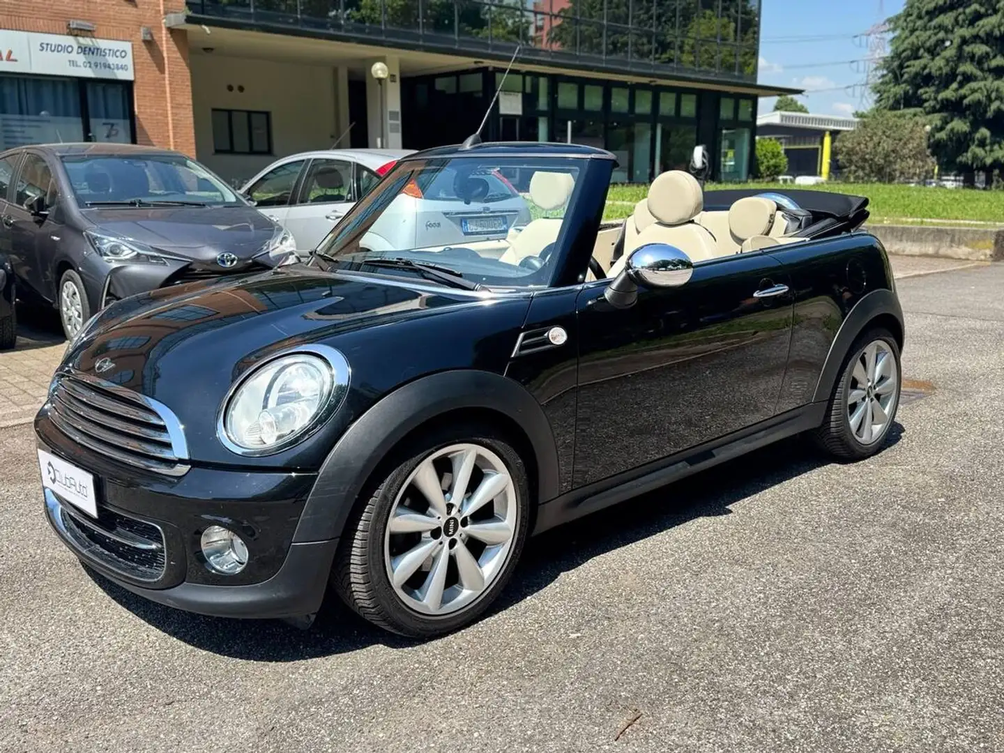 MINI Cooper D Cabrio 1.6 Cooper D 112cv Nero - 1