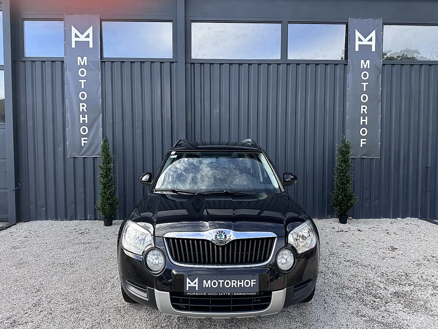 Skoda Yeti 2.0 TDI 4x4 Ambition · AHK · Climatronic · Einp... Schwarz - 2