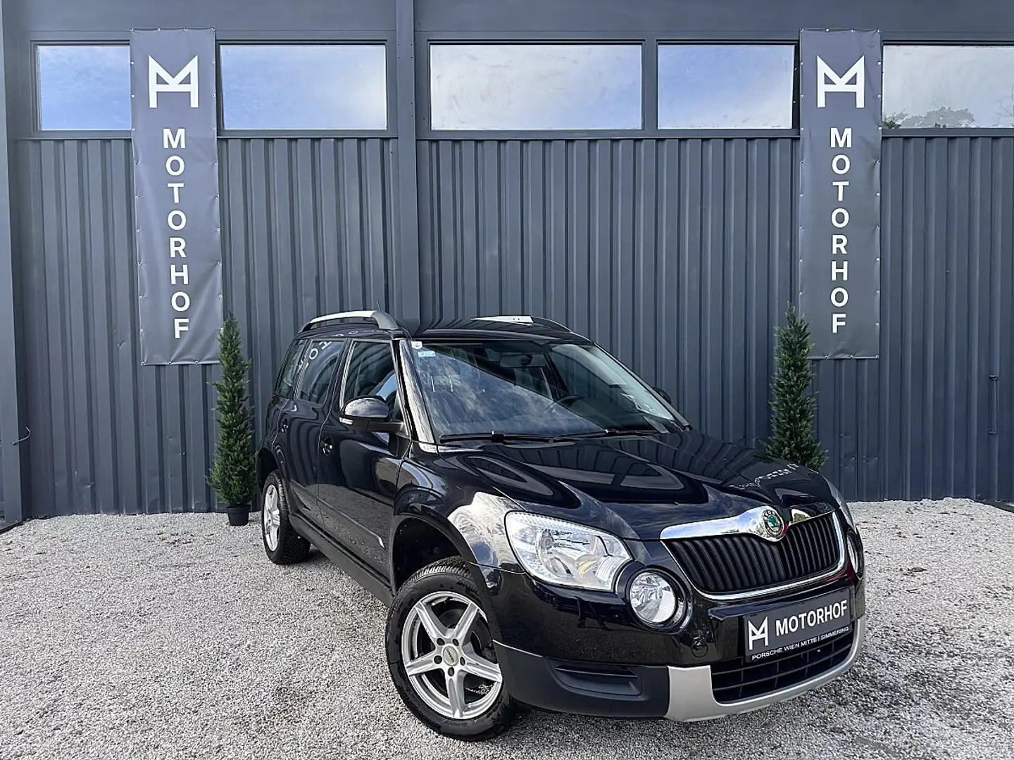 Skoda Yeti 2.0 TDI 4x4 Ambition · AHK · Climatronic · Einp... Schwarz - 1