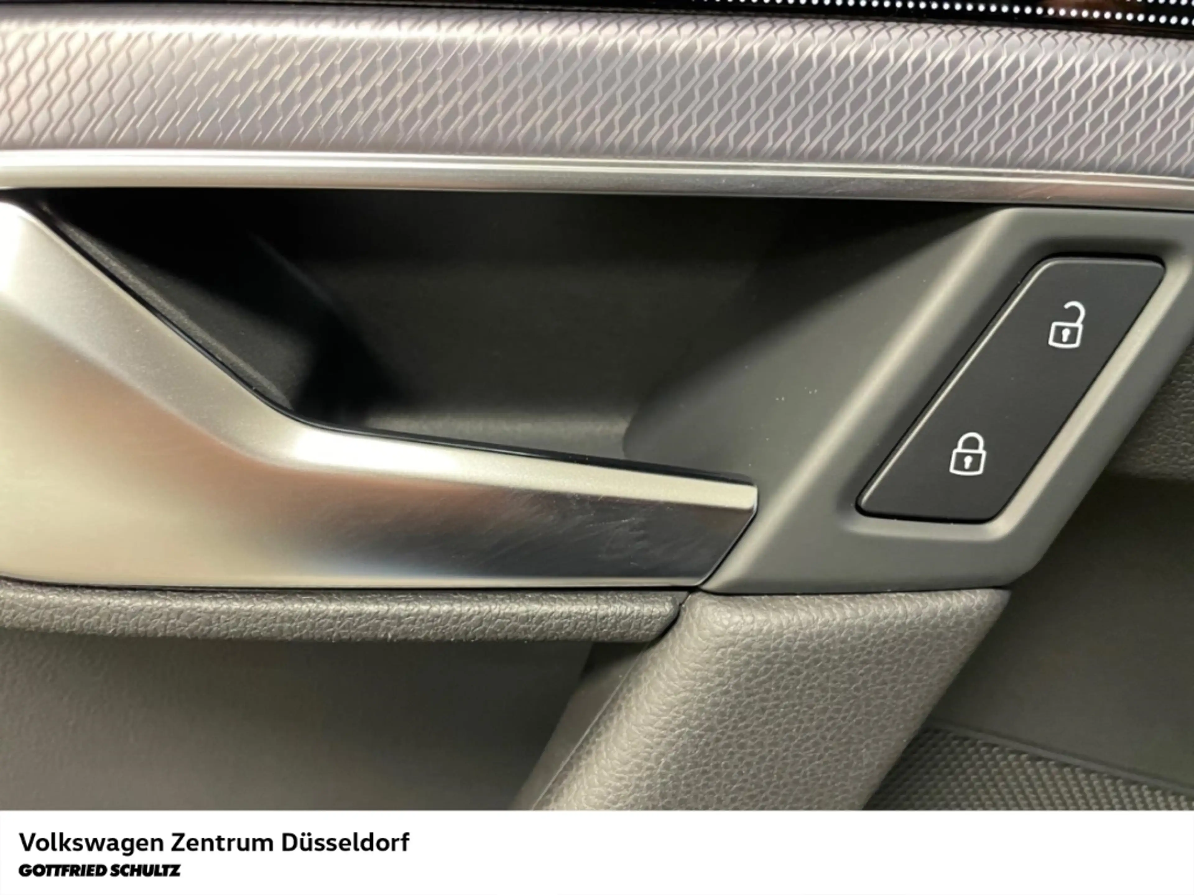 Volkswagen Touareg R-Line 2.0 TDI 4Motion DSG AHK Leder Navi — photo 14