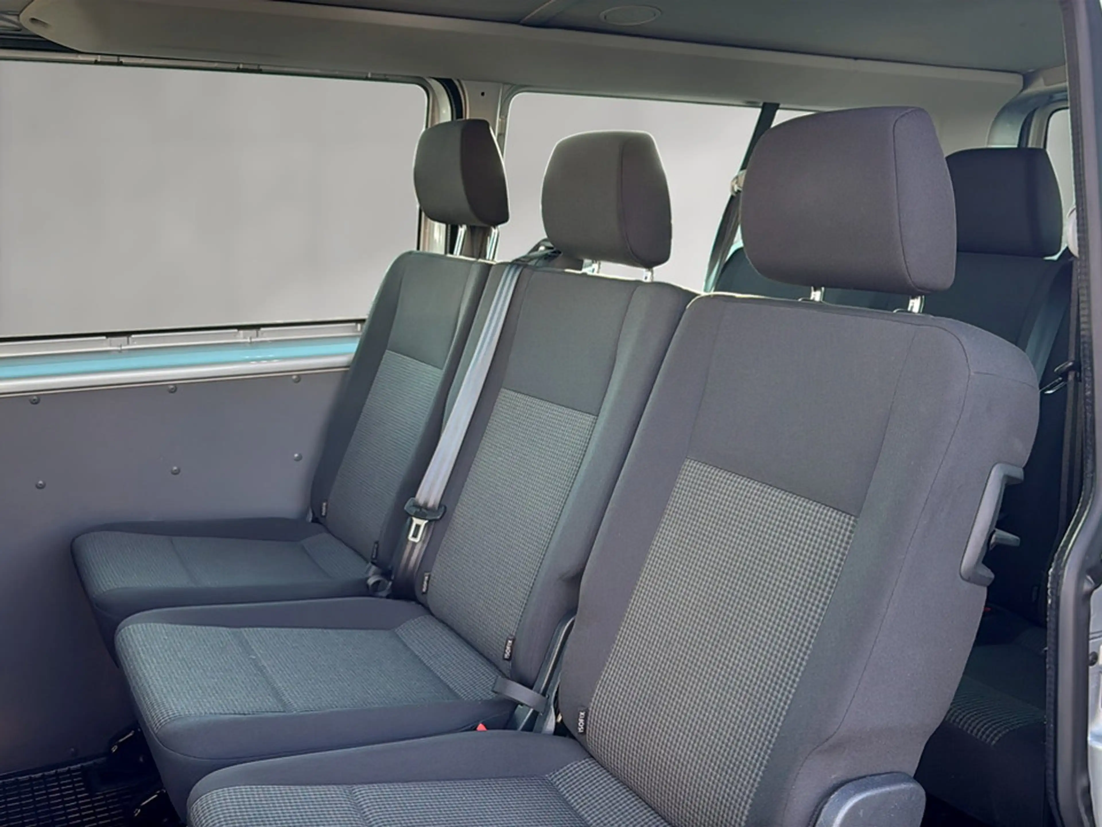 Volkswagen T6.1 Transporter Kombi LR TDI — photo 12
