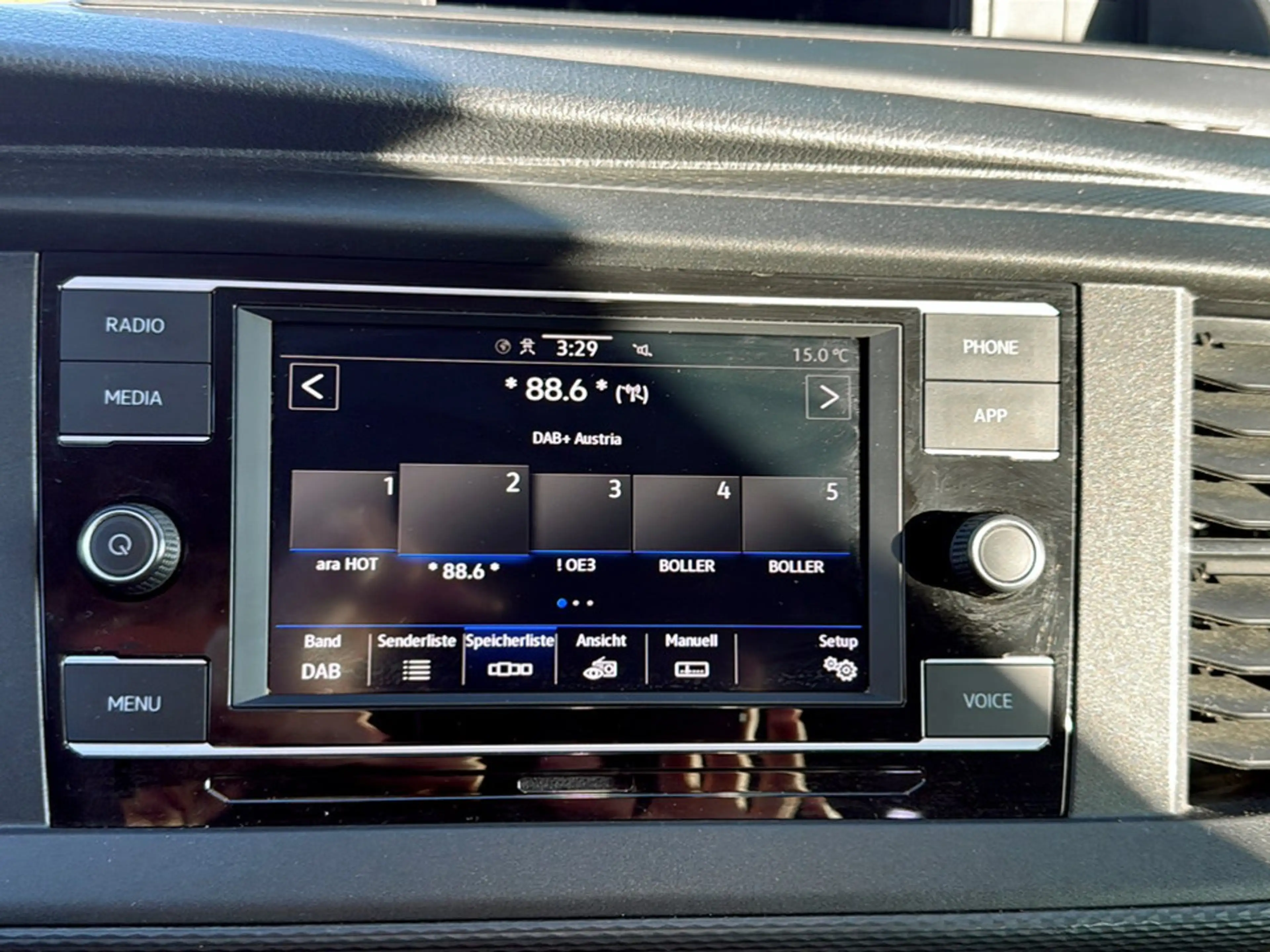 Volkswagen T6.1 Transporter Kombi LR TDI — photo 14