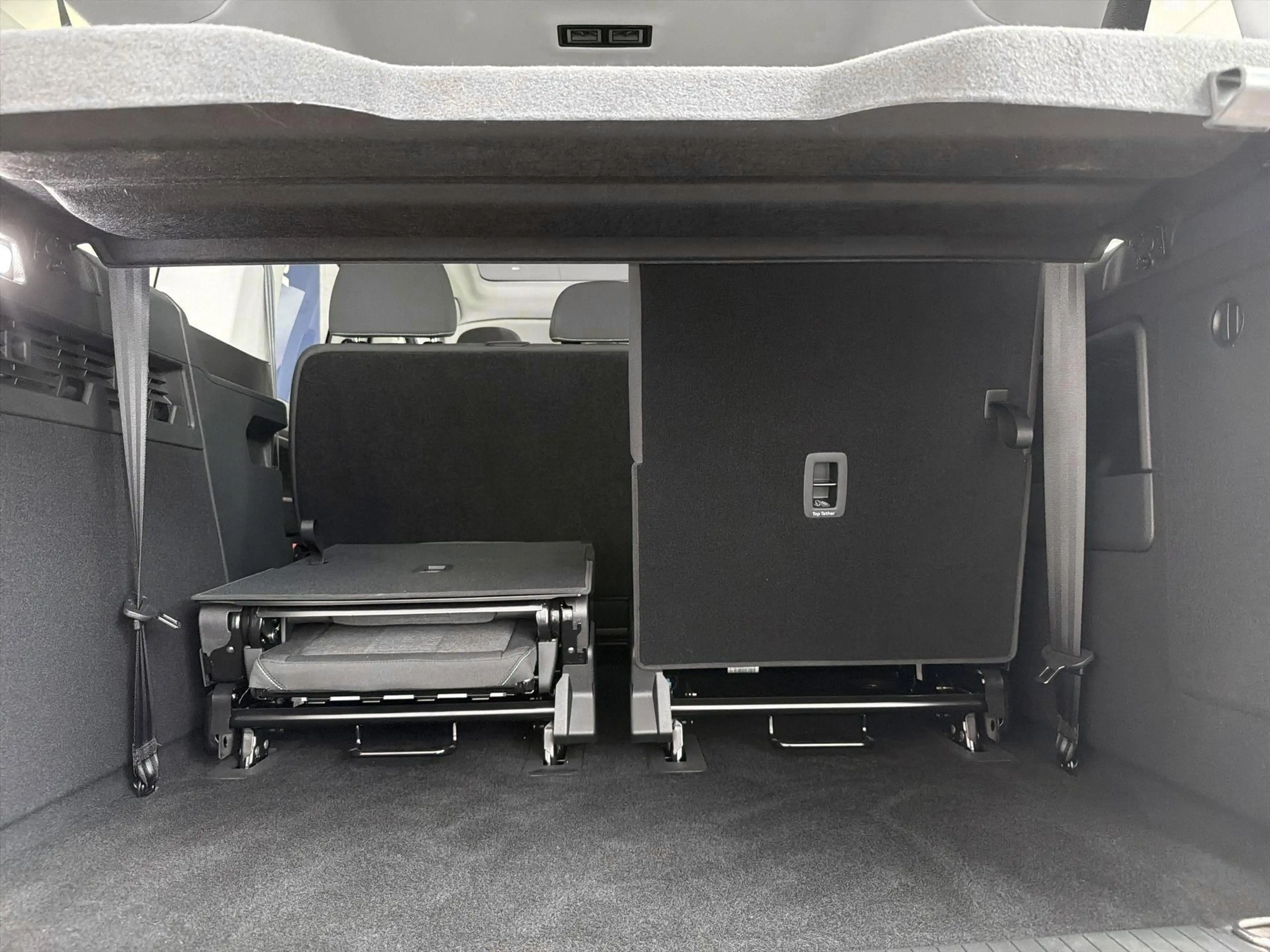 Ford Grand Tourneo Connect Active 7 zitplaatsen — photo 7