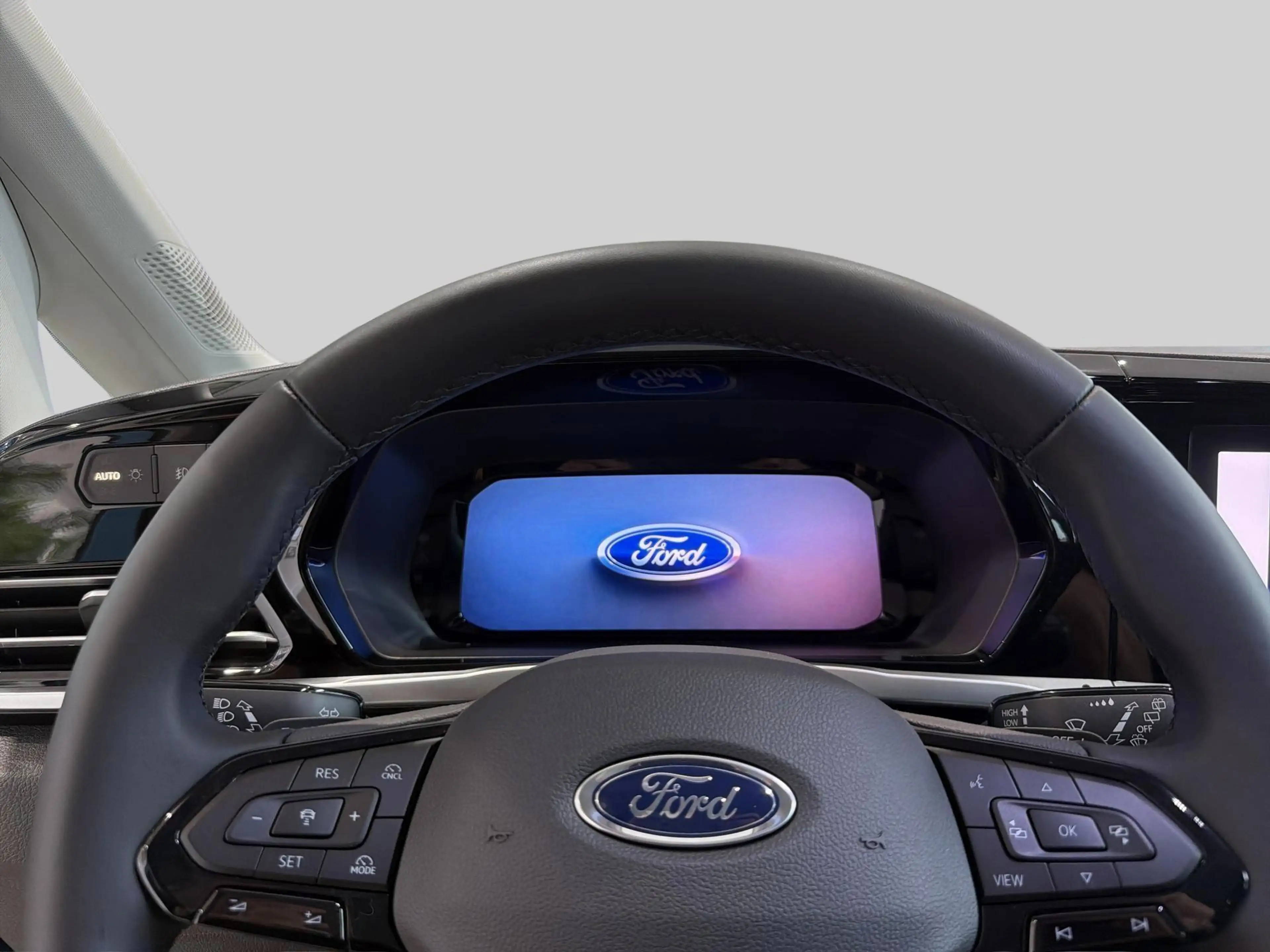 Ford Grand Tourneo Connect Active 7 zitplaatsen — photo 10