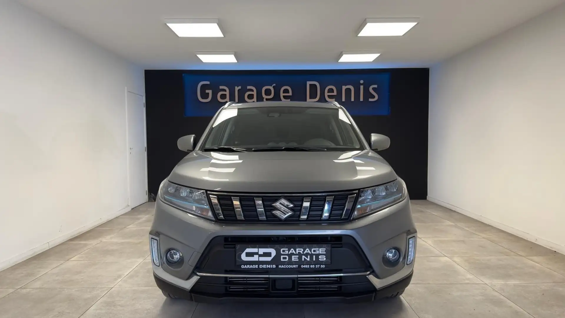 Suzuki Vitara 1.4 Turbo Boosterjet 48V Hybrid GPS+CAMERA*LED* Gris - 2