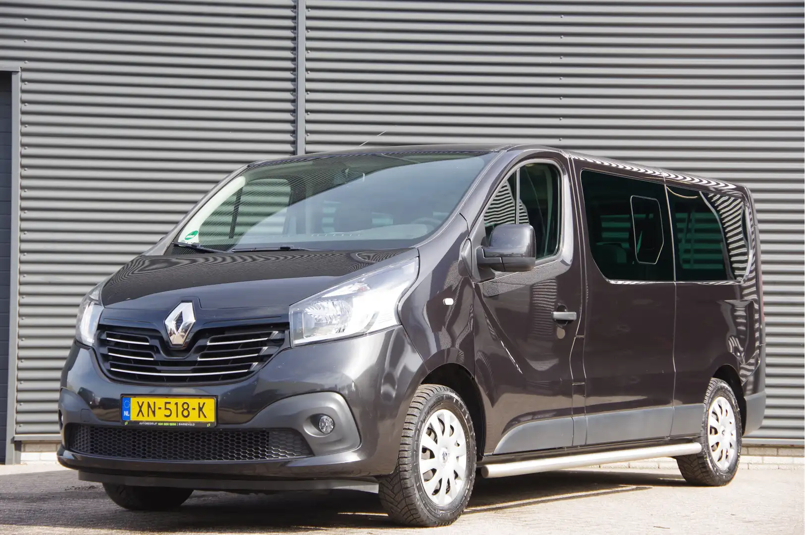 Renault Trafic Passenger 1.6 dCi 9-PERSOONS, KEYLESS, NAVI, CRUIS Zwart - 1