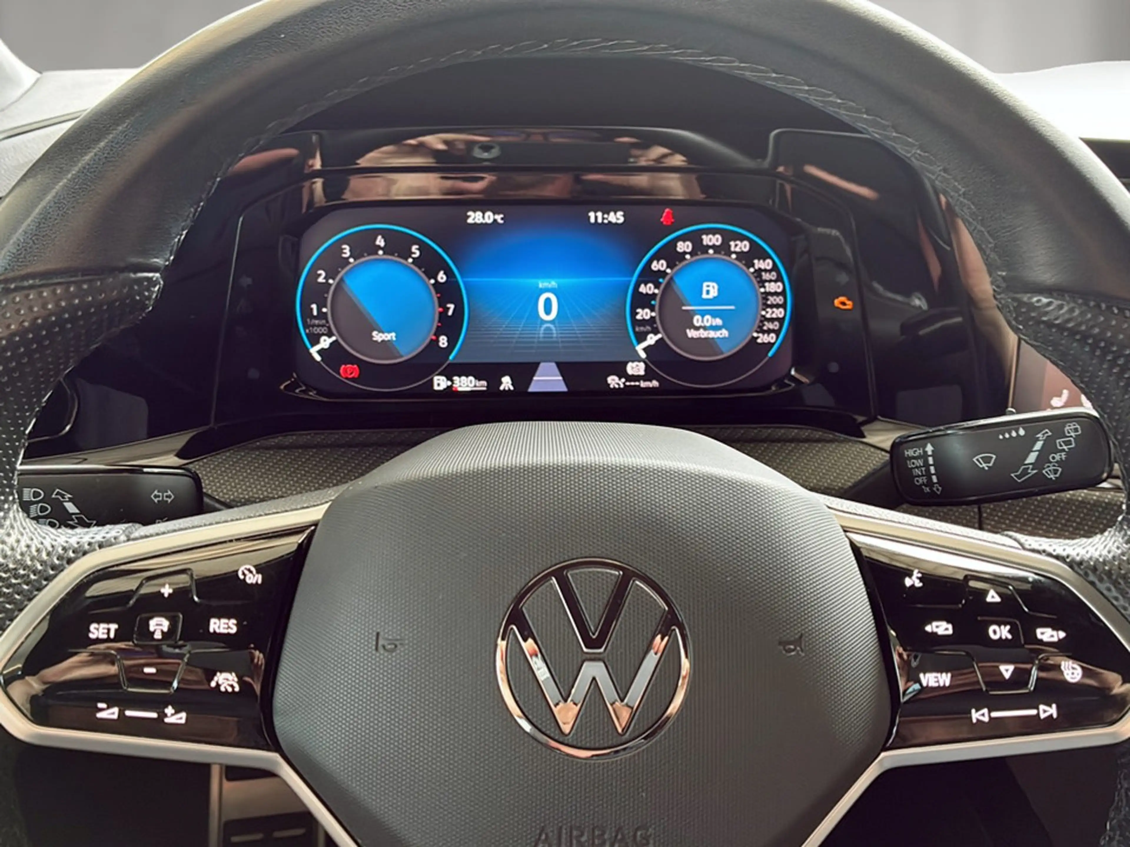 Volkswagen Golf R R-Line TSI — photo 9