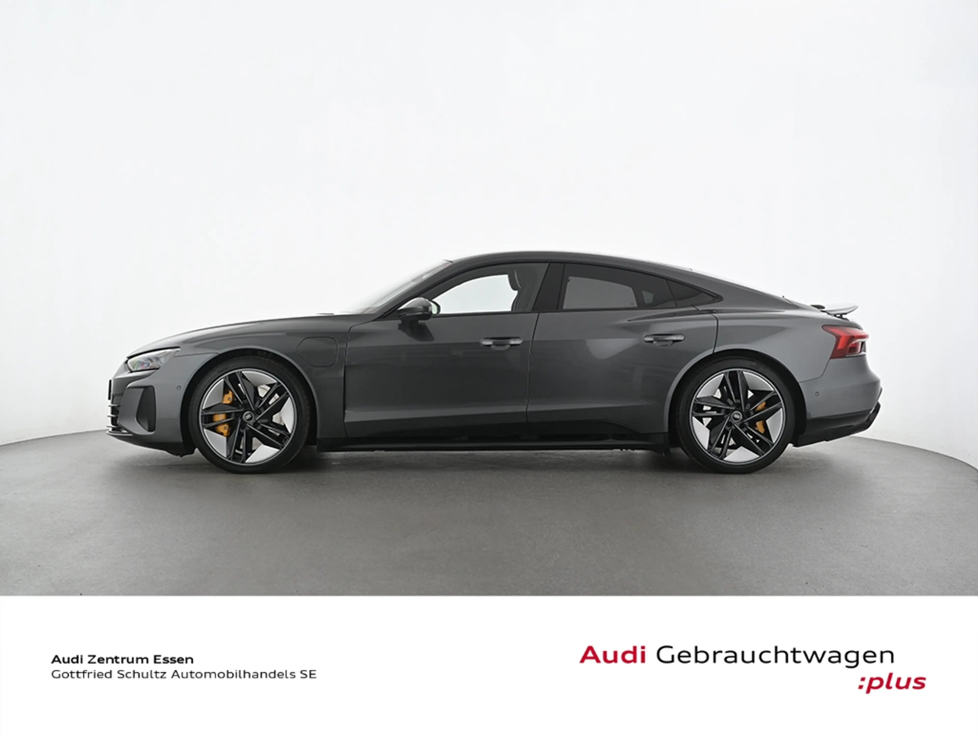 Audi e-tron — photo 4