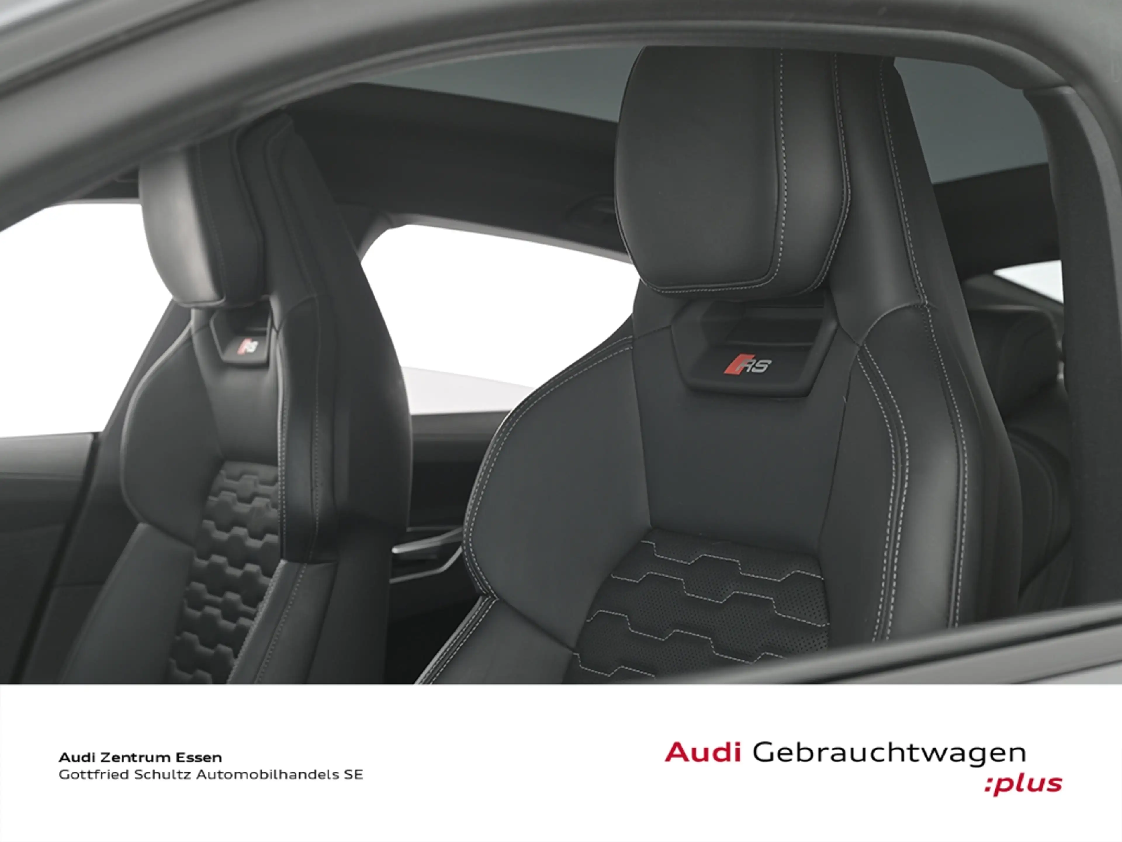 Audi e-tron — photo 10