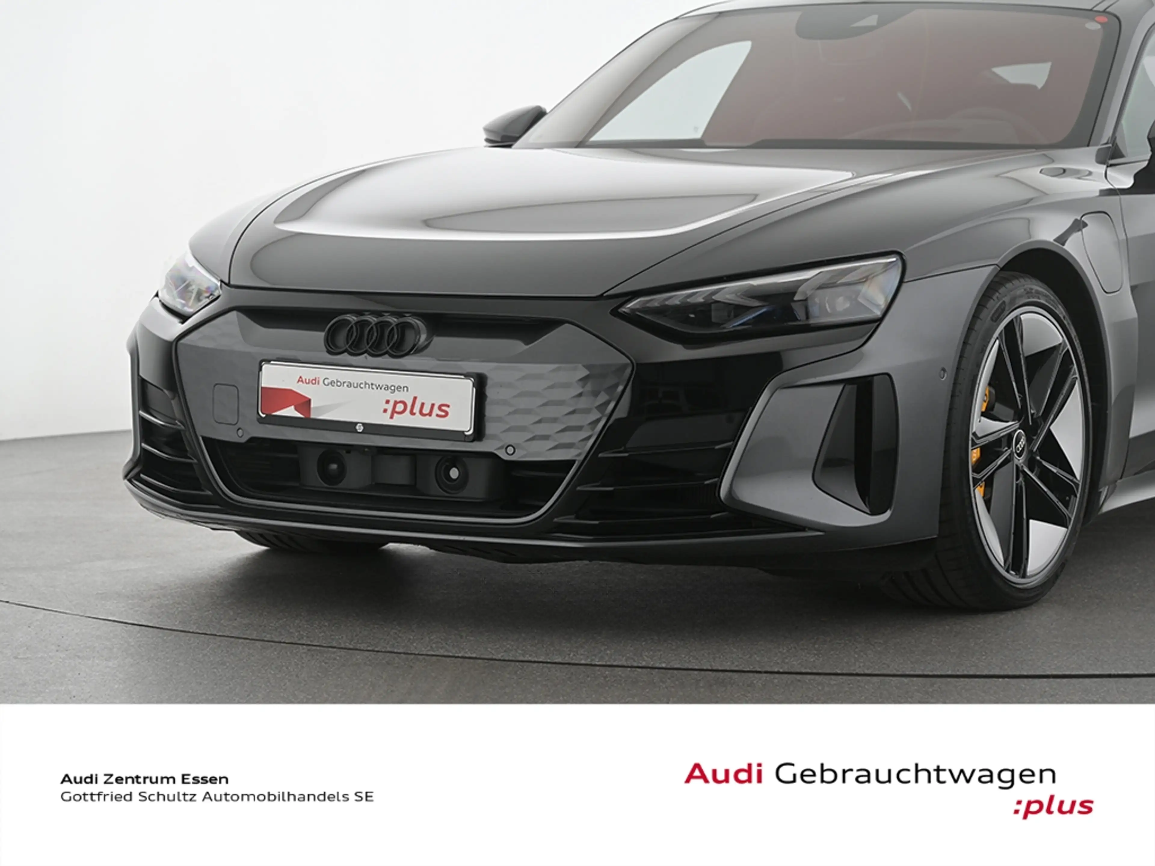 Audi e-tron — photo 8