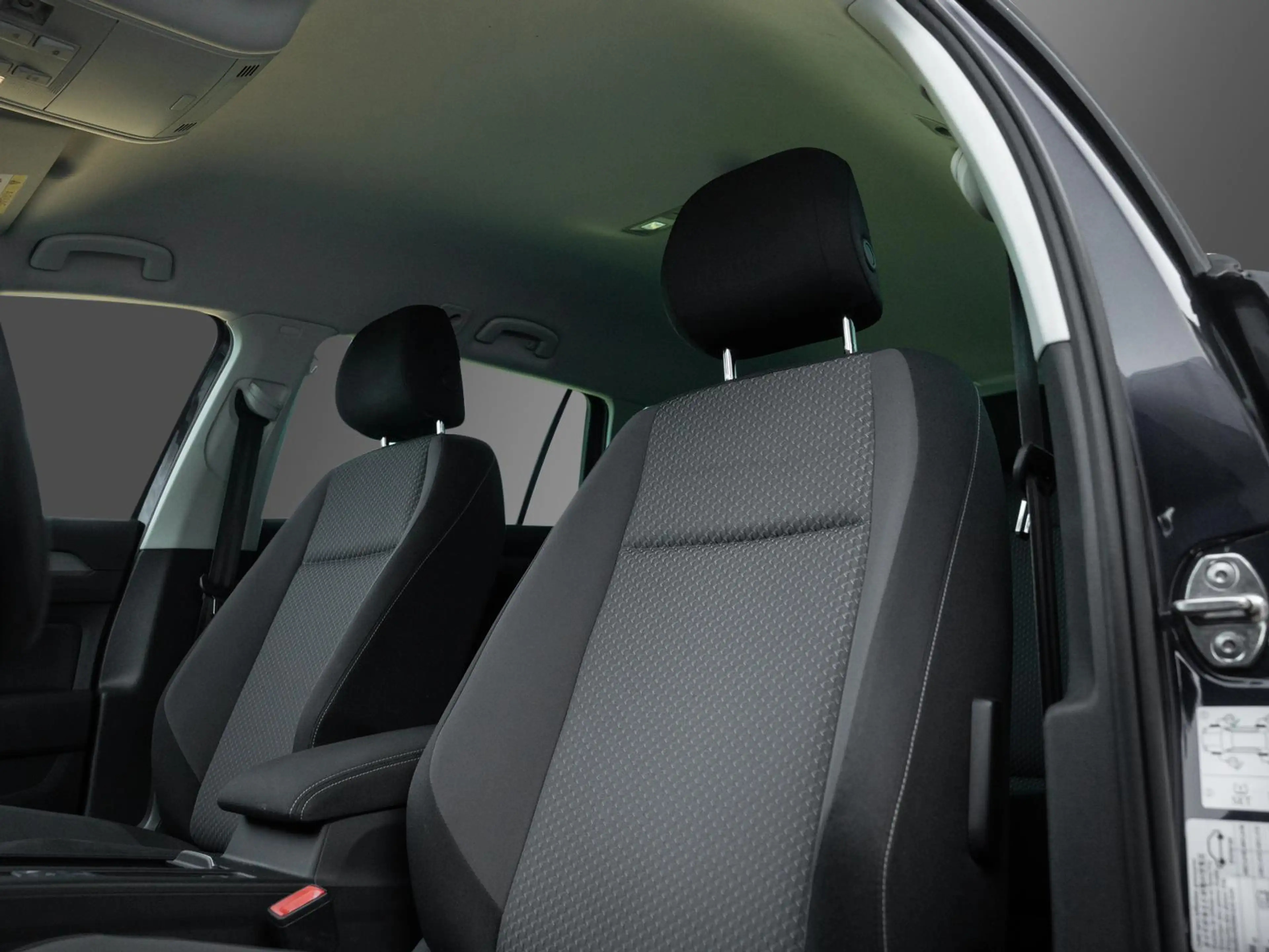 Volkswagen Passat Variant Business-Paket Premium ACC — photo 9