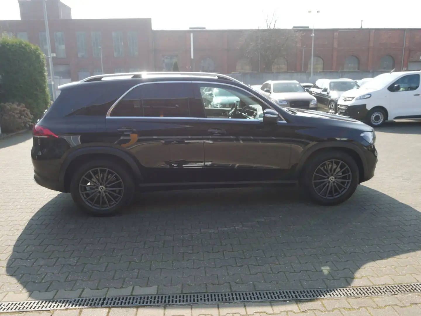 Mercedes-Benz GLE 350 e 4Matic Distronic Widescreen MBUX Navi Noir - 2