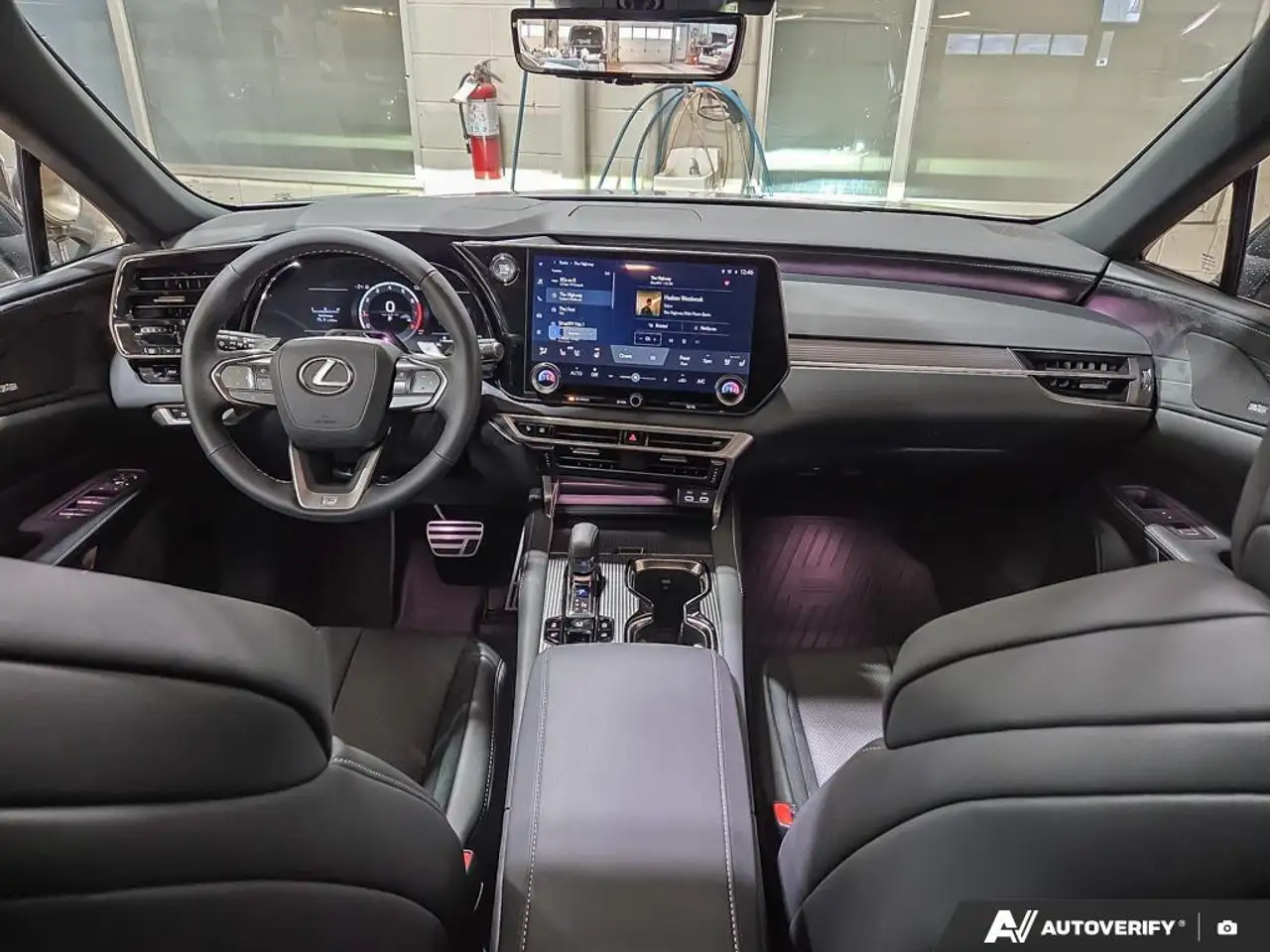 Lexus RX photo Lexus RX