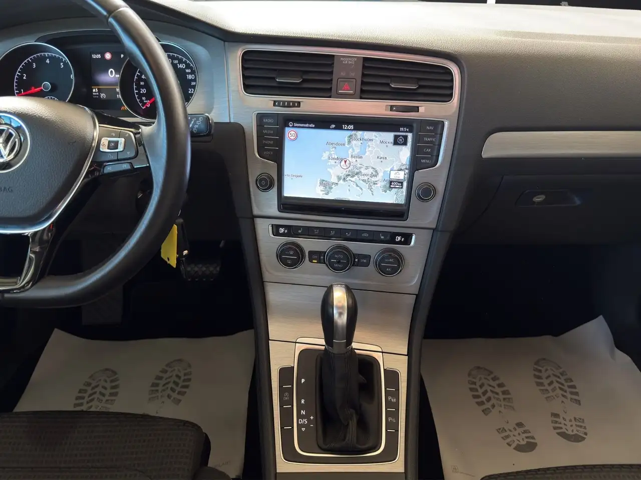 Volkswagen Golf Variant — photo 28 sur 45
