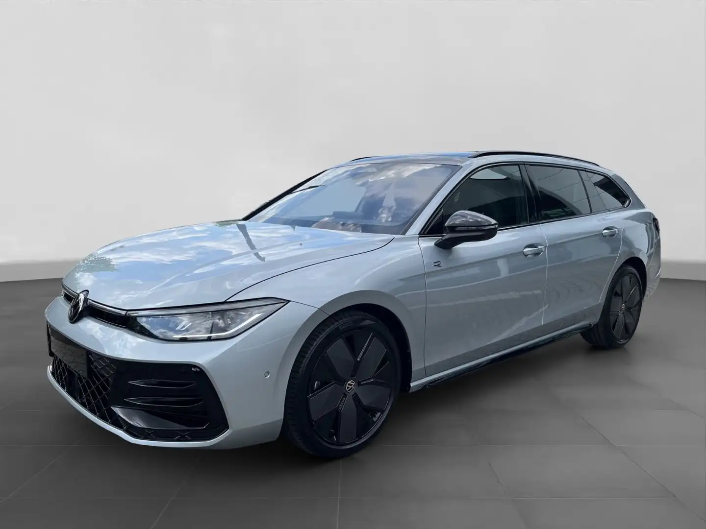 Volkswagen Passat Variant R-Line Signature 2.0 TDI DSG 4M Silber - 2