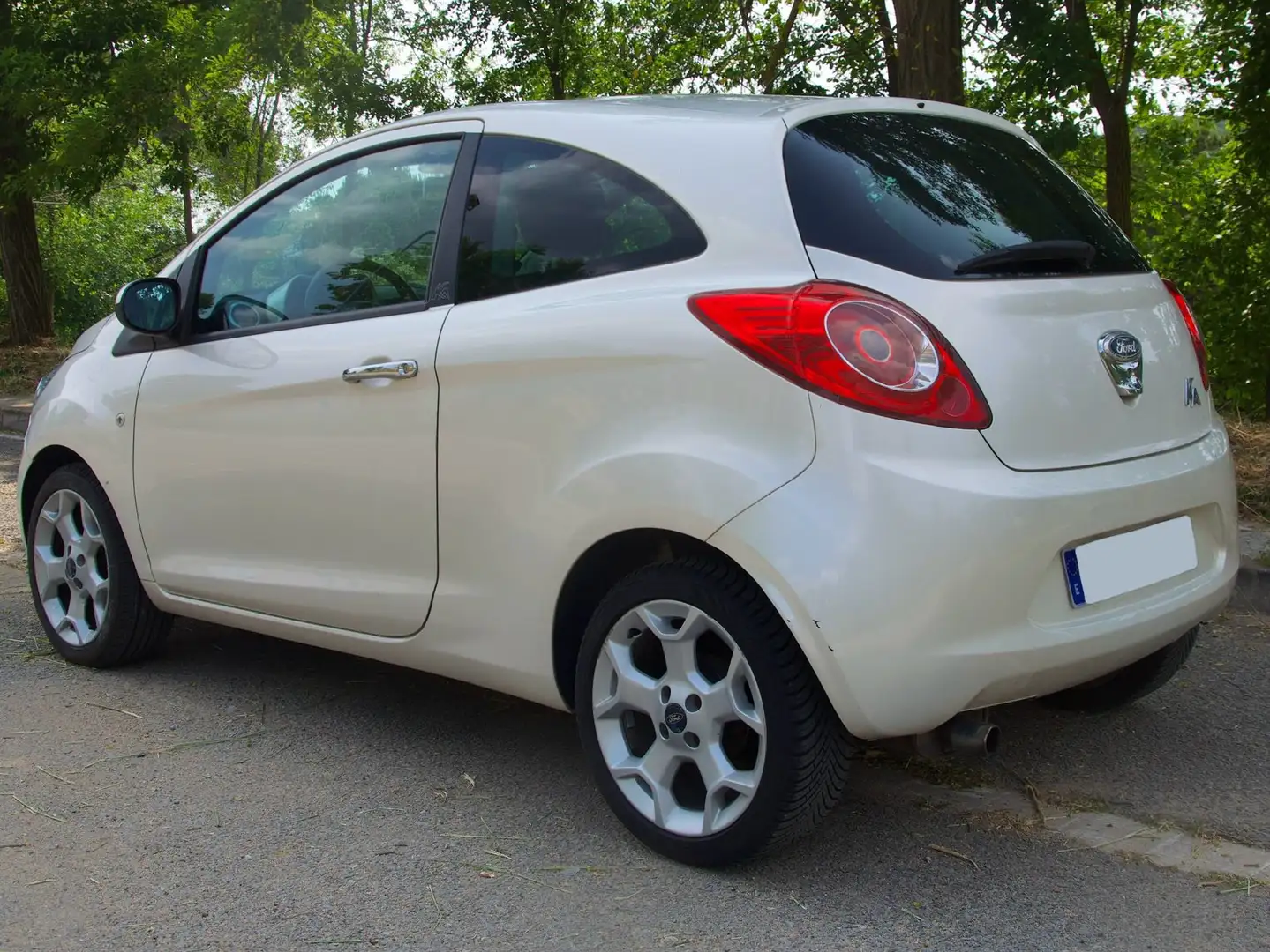 Ford Ka/Ka+ Ka 1.20 Auto-S Blanco - 2