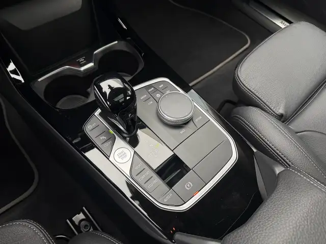 BMW 1 Series view 12