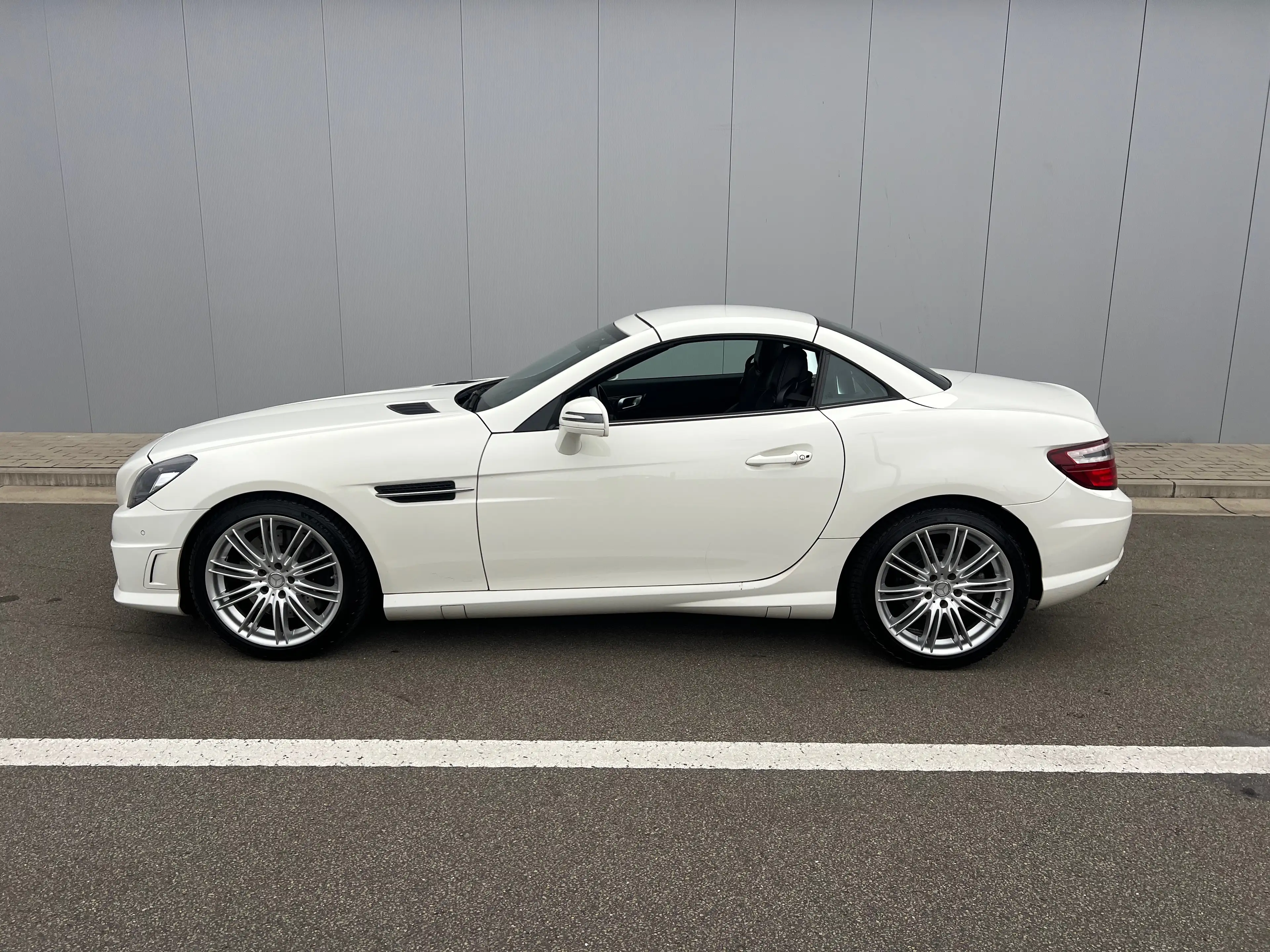 Mercedes-Benz SLK 200 SLK 200 - Pack AMG - Airscaf - Boite aut - — photo 7