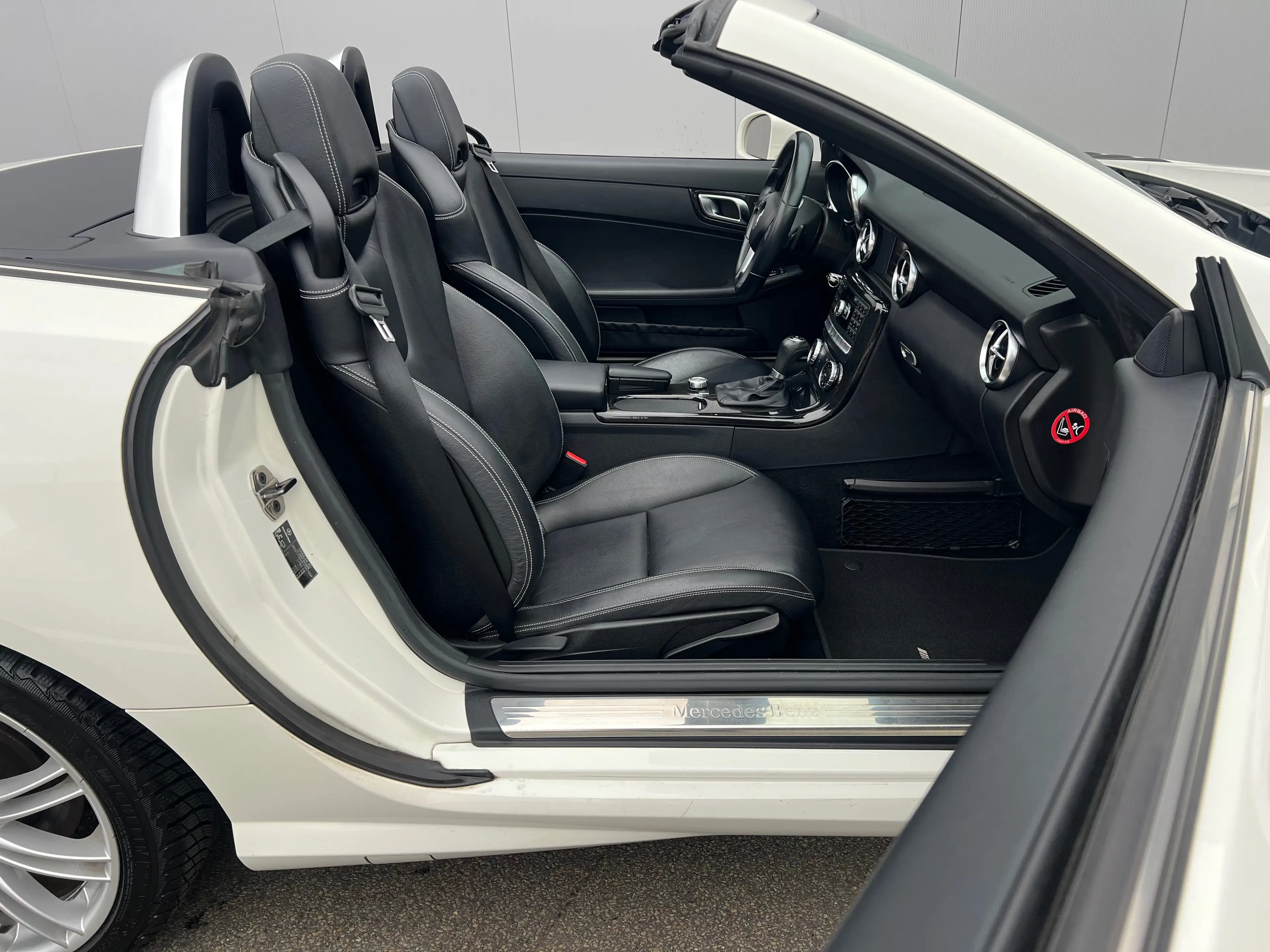 Mercedes-Benz SLK 200 SLK 200 - Pack AMG - Airscaf - Boite aut - — photo 8