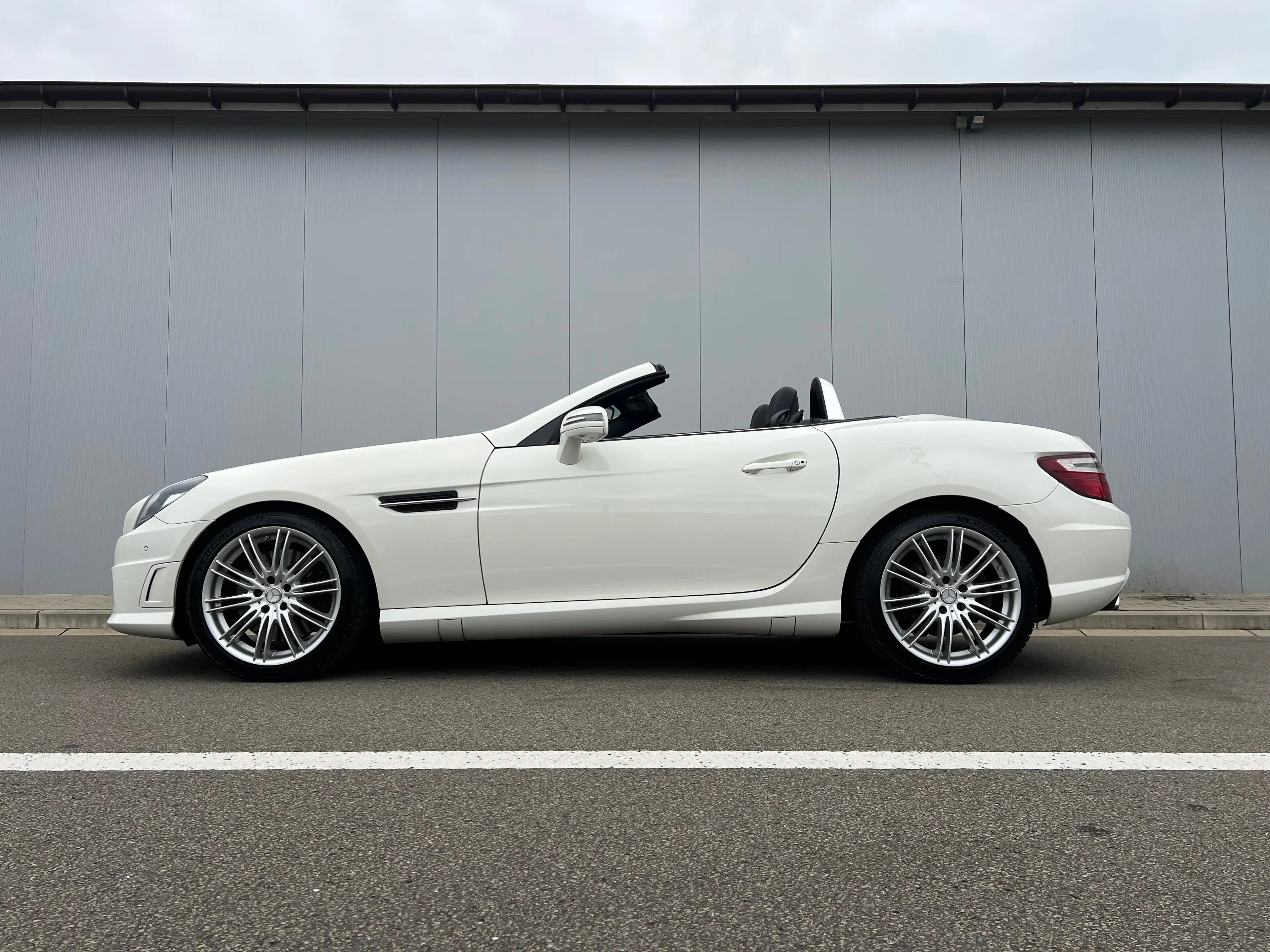 Mercedes-Benz SLK 200 SLK 200 - Pack AMG - Airscaf - Boite aut - — photo 2